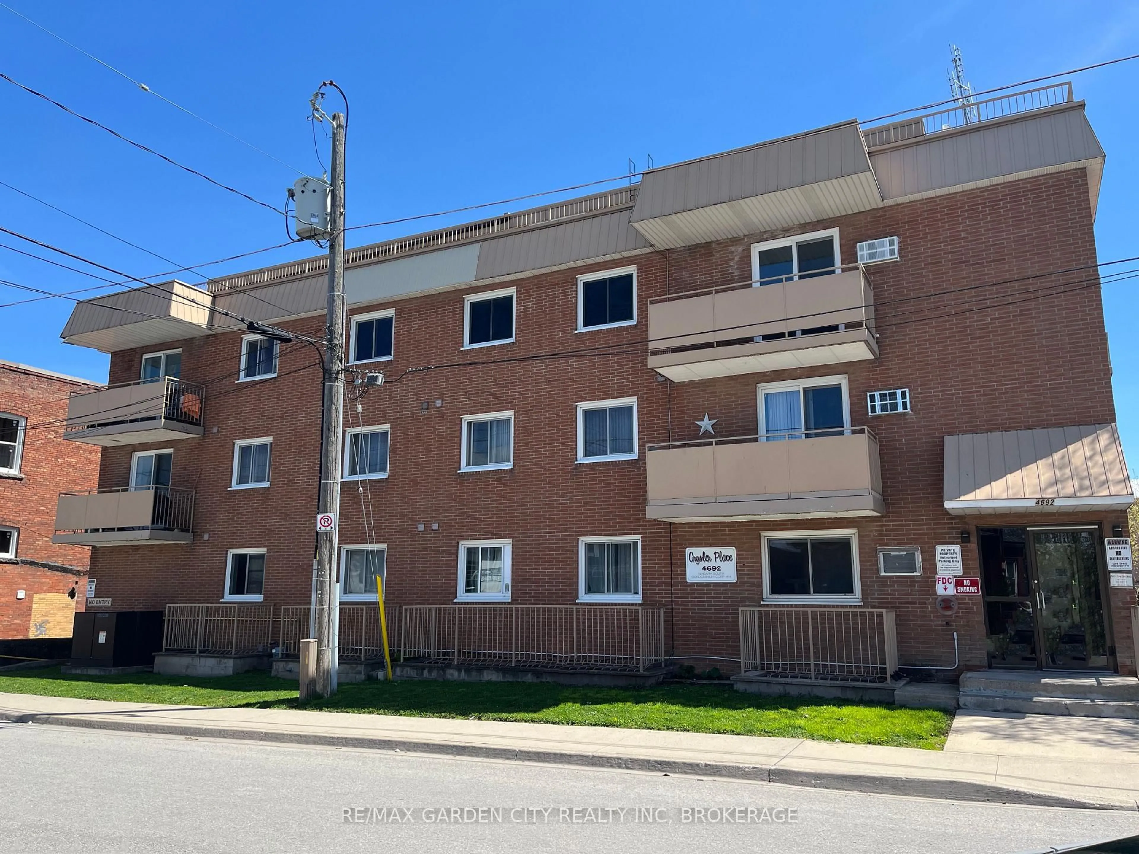 Unknown for 4692 Crysler Ave #302, Niagara Falls Ontario L2E 3V8