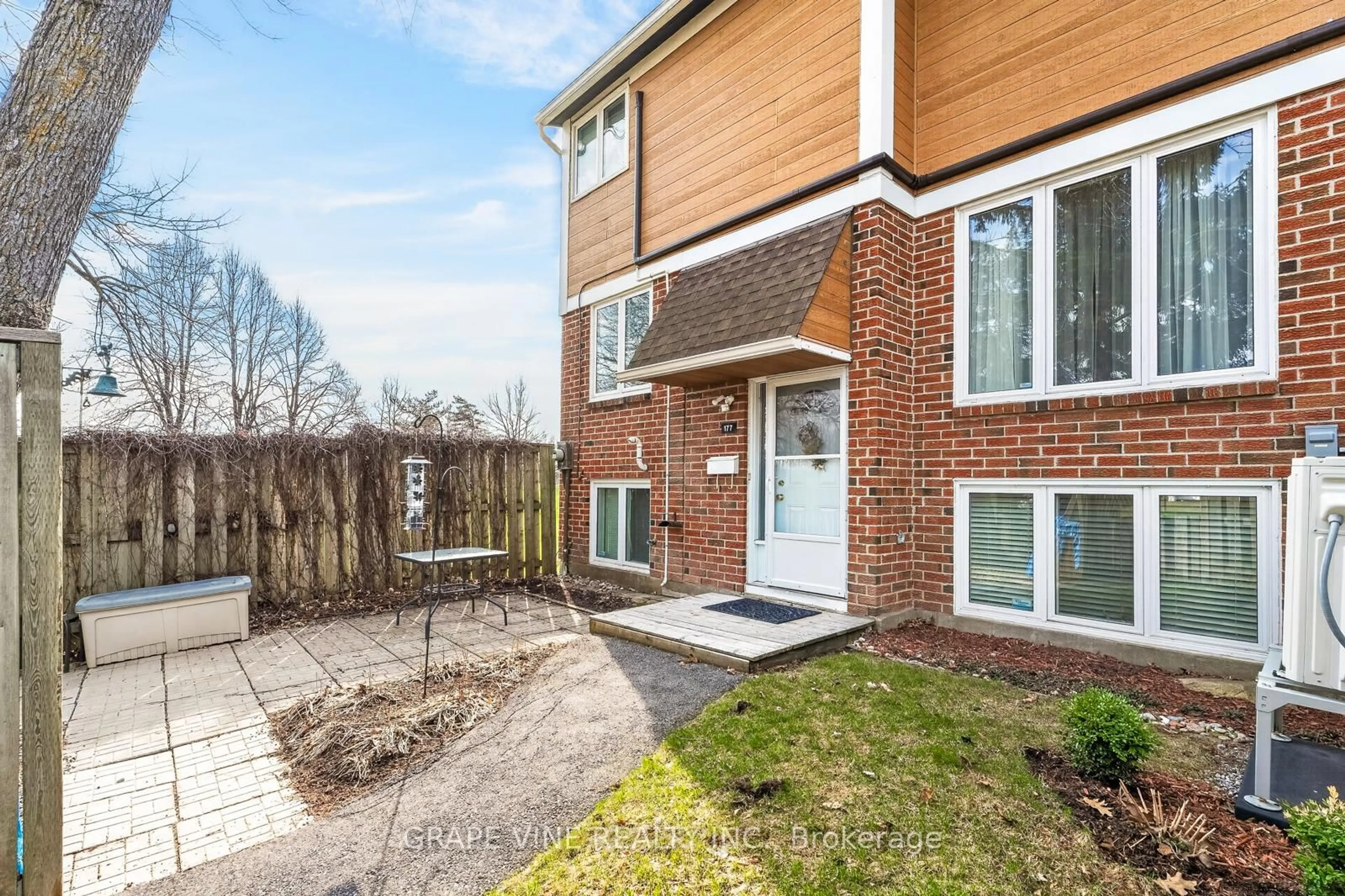 A pic from outside/outdoor area/front of a property/back of a property/a pic from drone, street for 177 Salter Cres #36, Ottawa Ontario K2K 1Y9