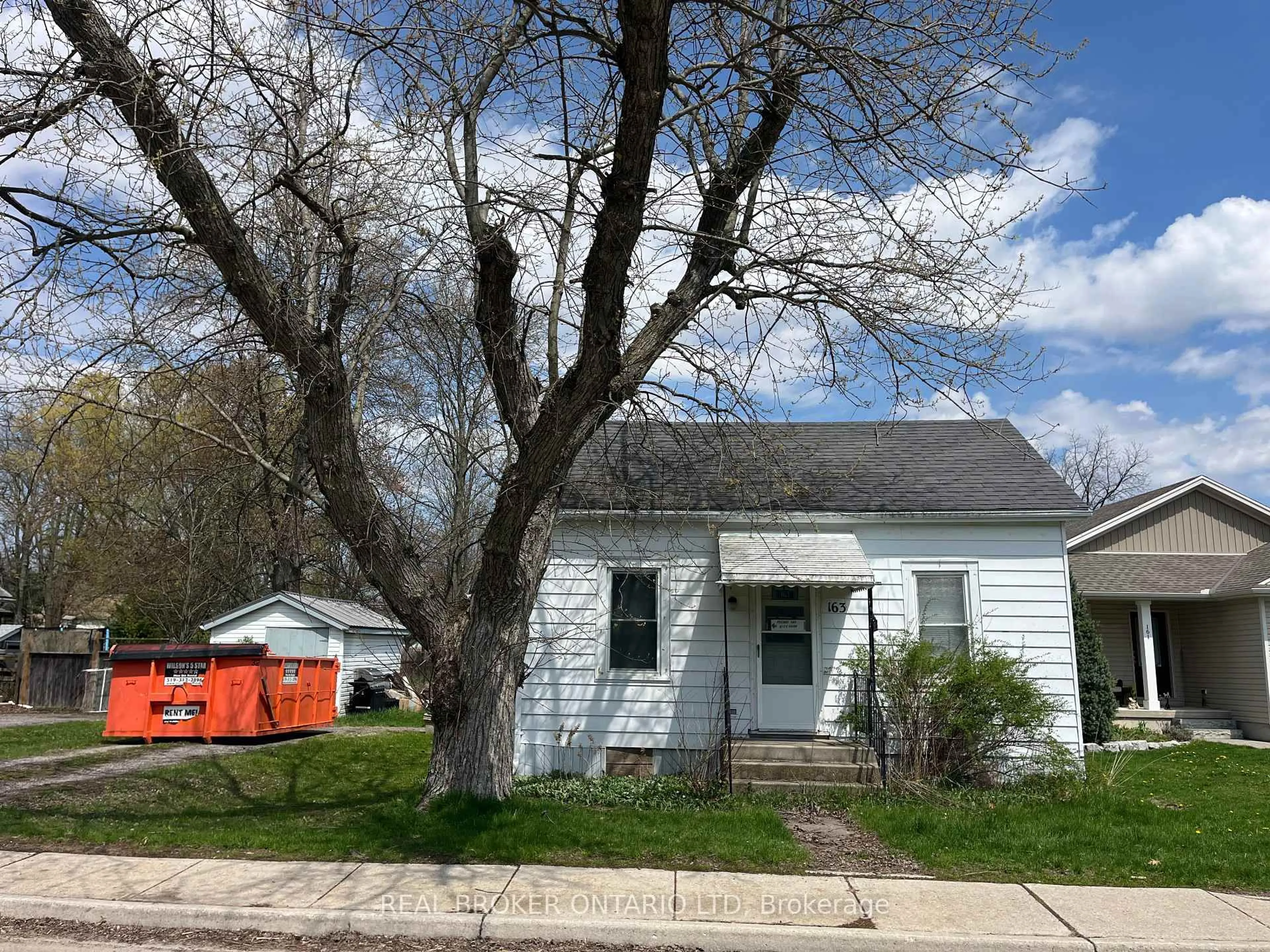 Unknown for 163 Simpson St, Southwest Middlesex Ontario N0L 1M0