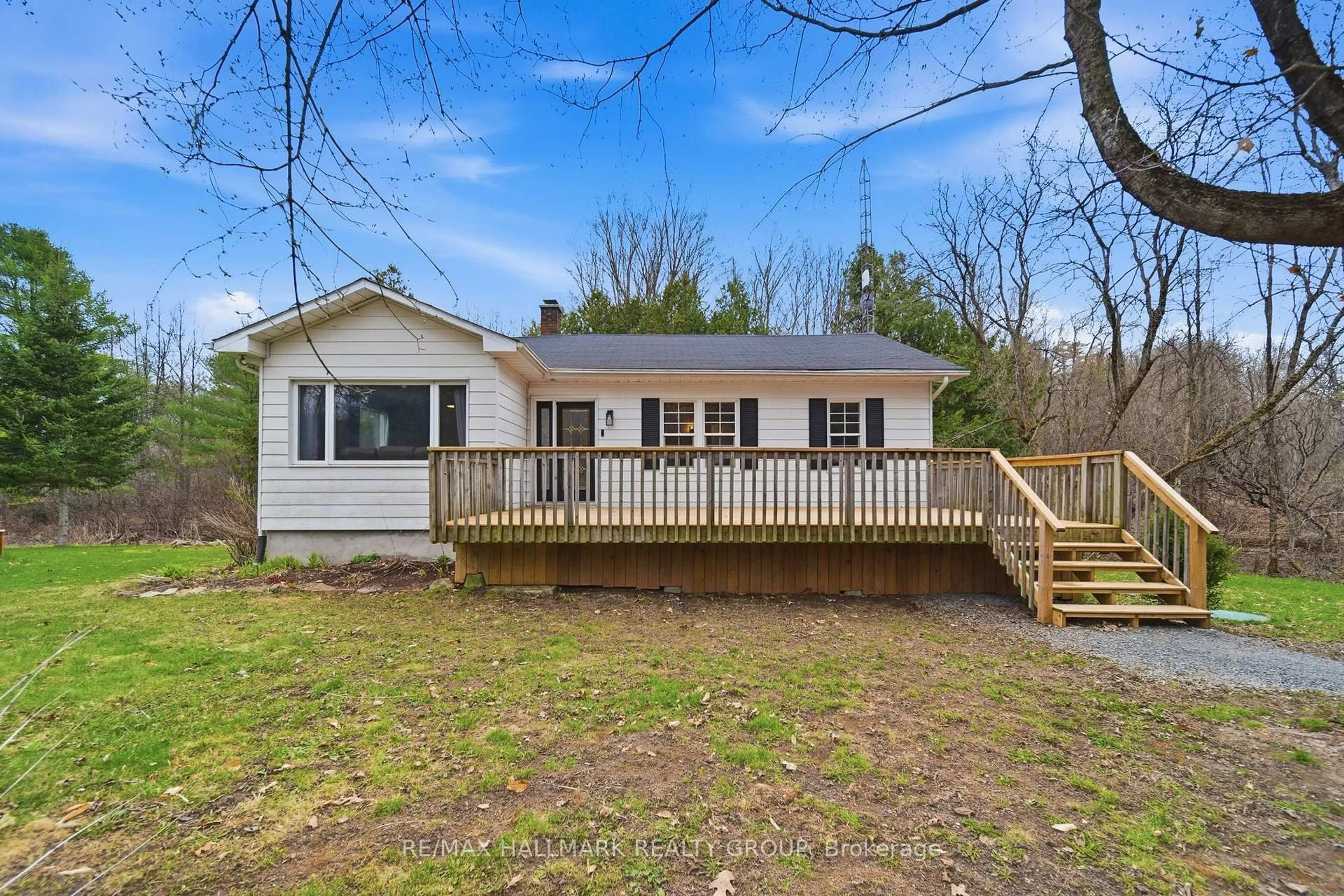 A pic from outside/outdoor area/front of a property/back of a property/a pic from drone, water/lake/river/ocean view for 17 Kenney Rd, Rideau Lakes Ontario K0G 1E0