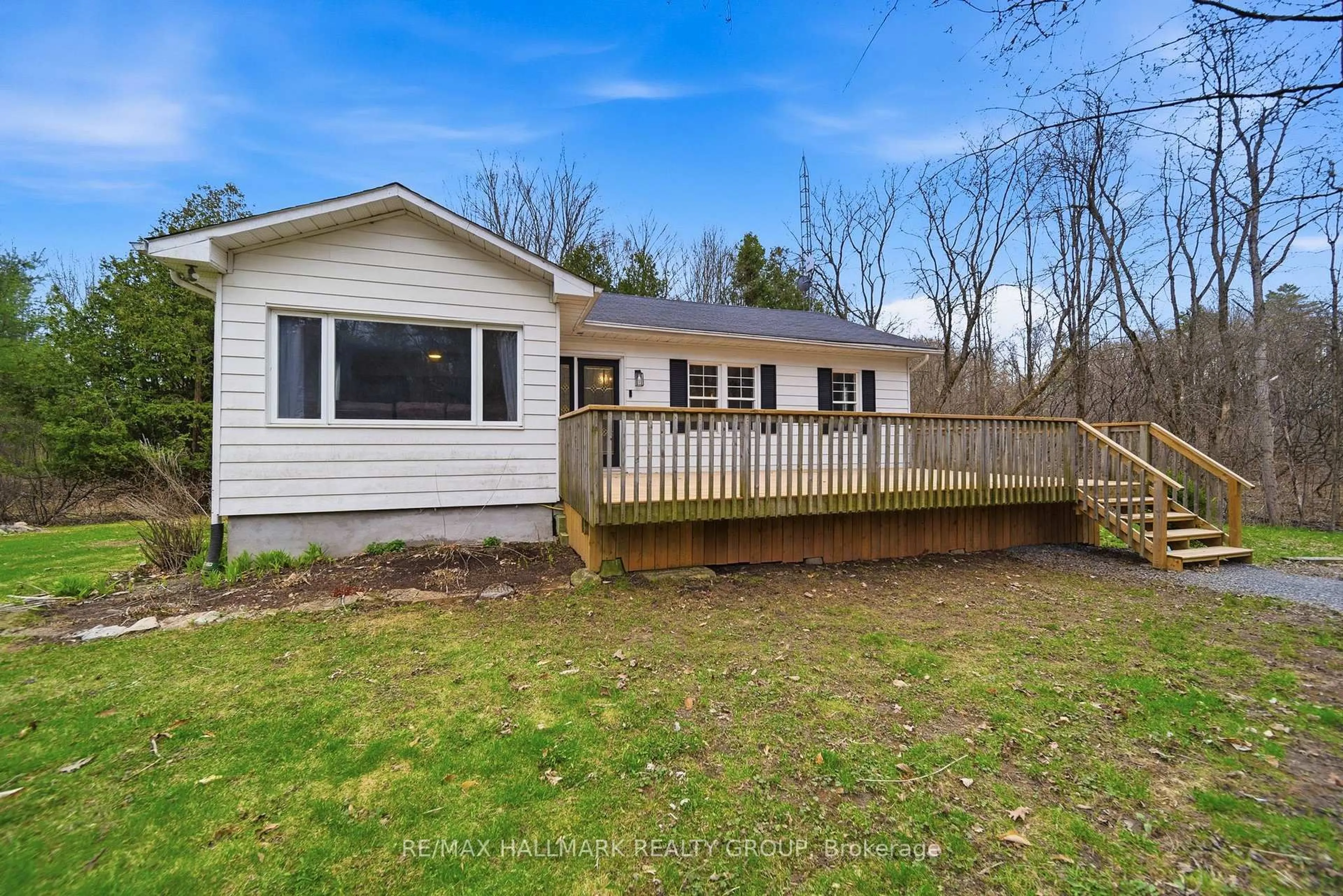 Unknown for 17 Kenney Rd, Rideau Lakes Ontario K0G 1E0