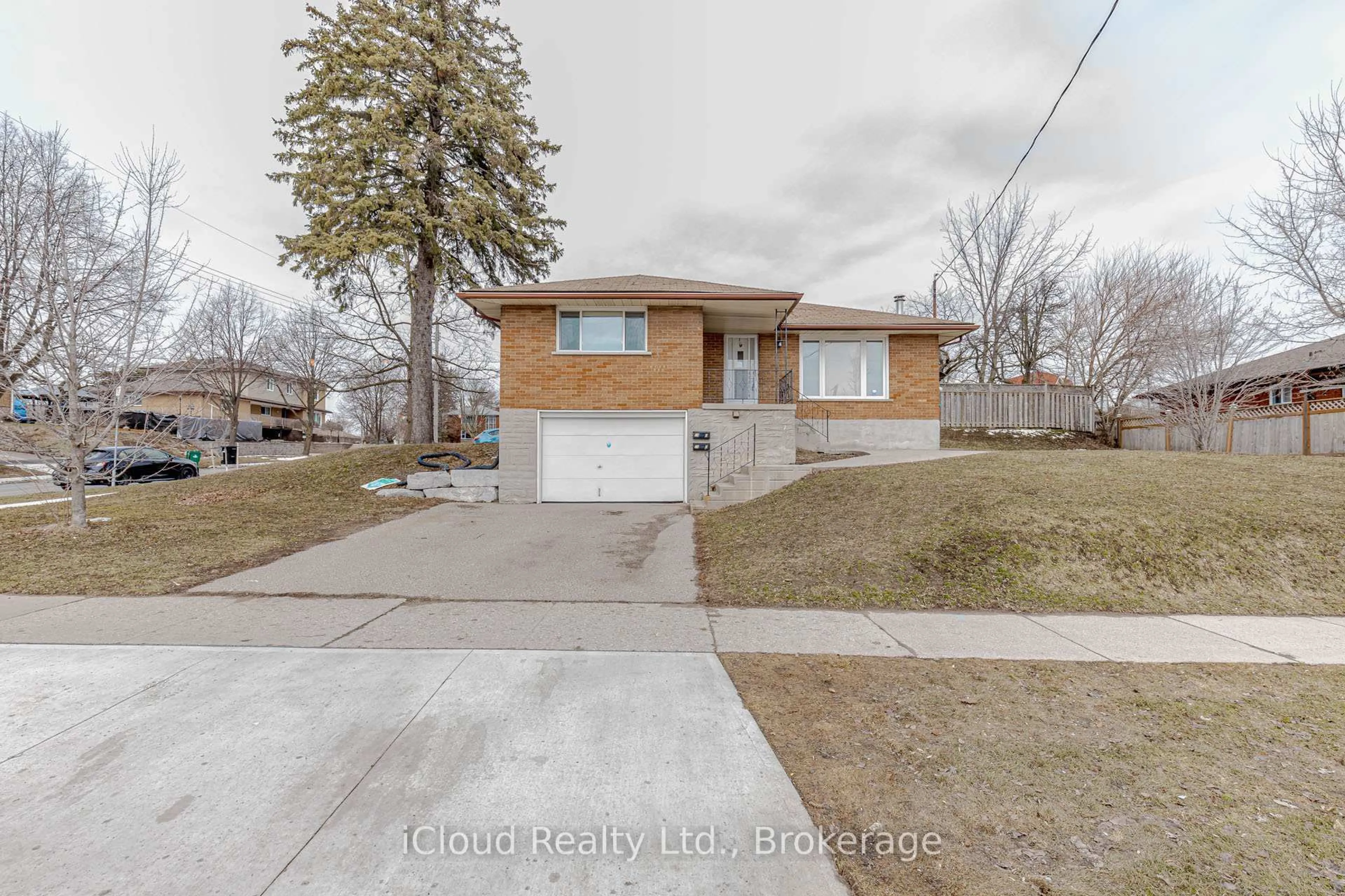 Unknown for 28 Hoffman St, Kitchener Ontario N2M 3M7