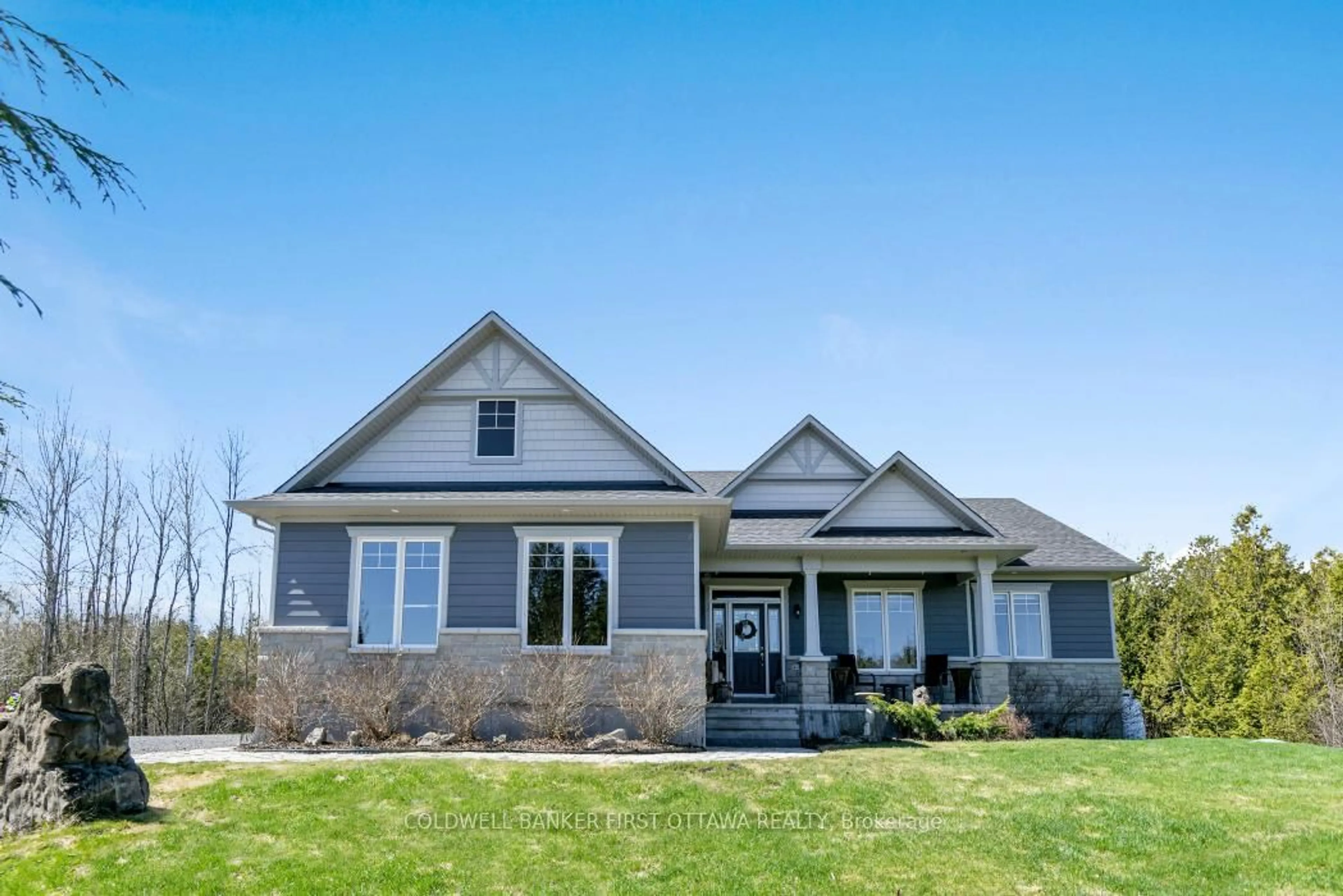 Home with vinyl exterior material, unknown for 193 Maggie's Cres, Carleton Place Ontario K7C 0C4