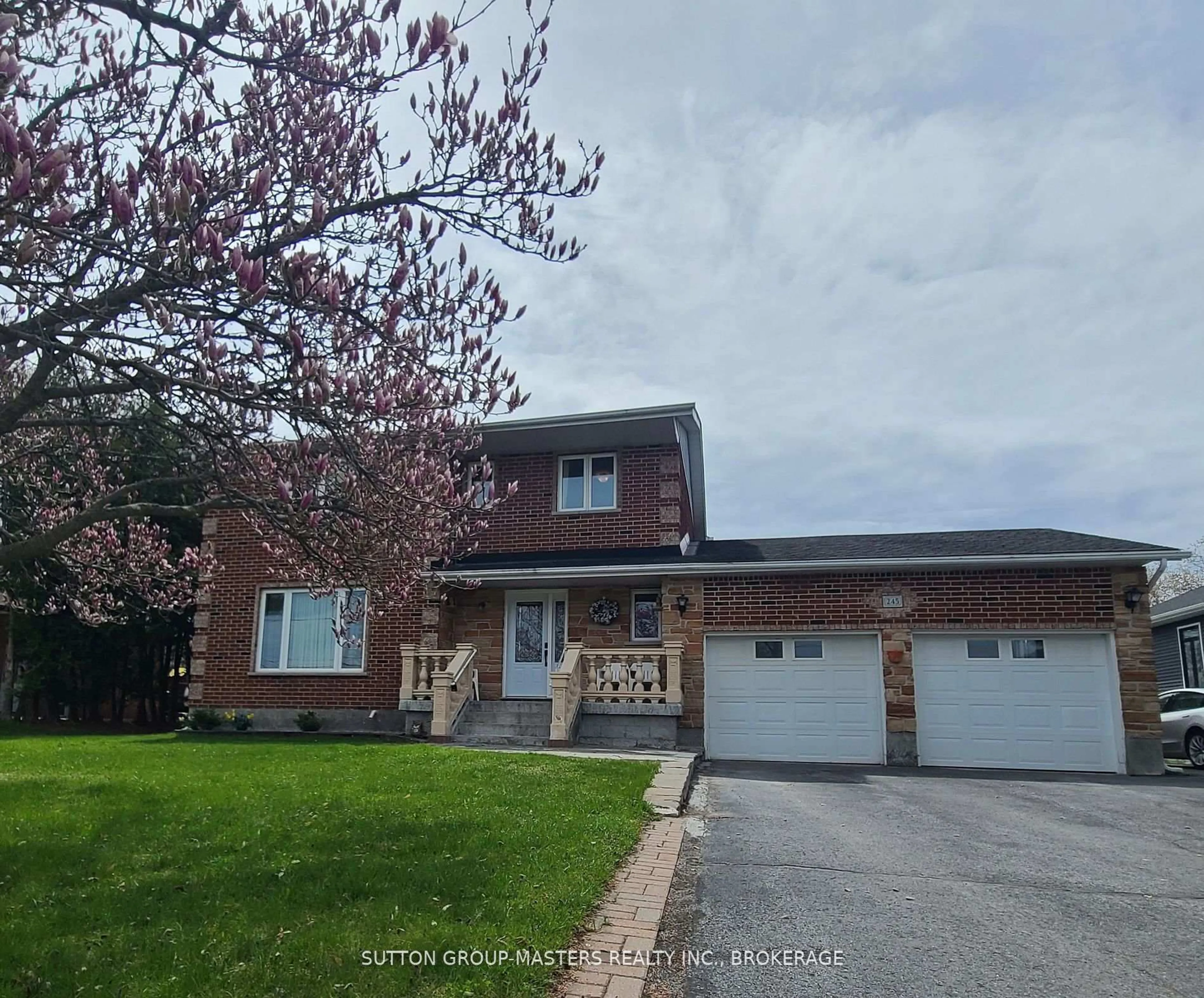 Unknown for 245 Arnold St, Kingston Ontario K7M 3M4