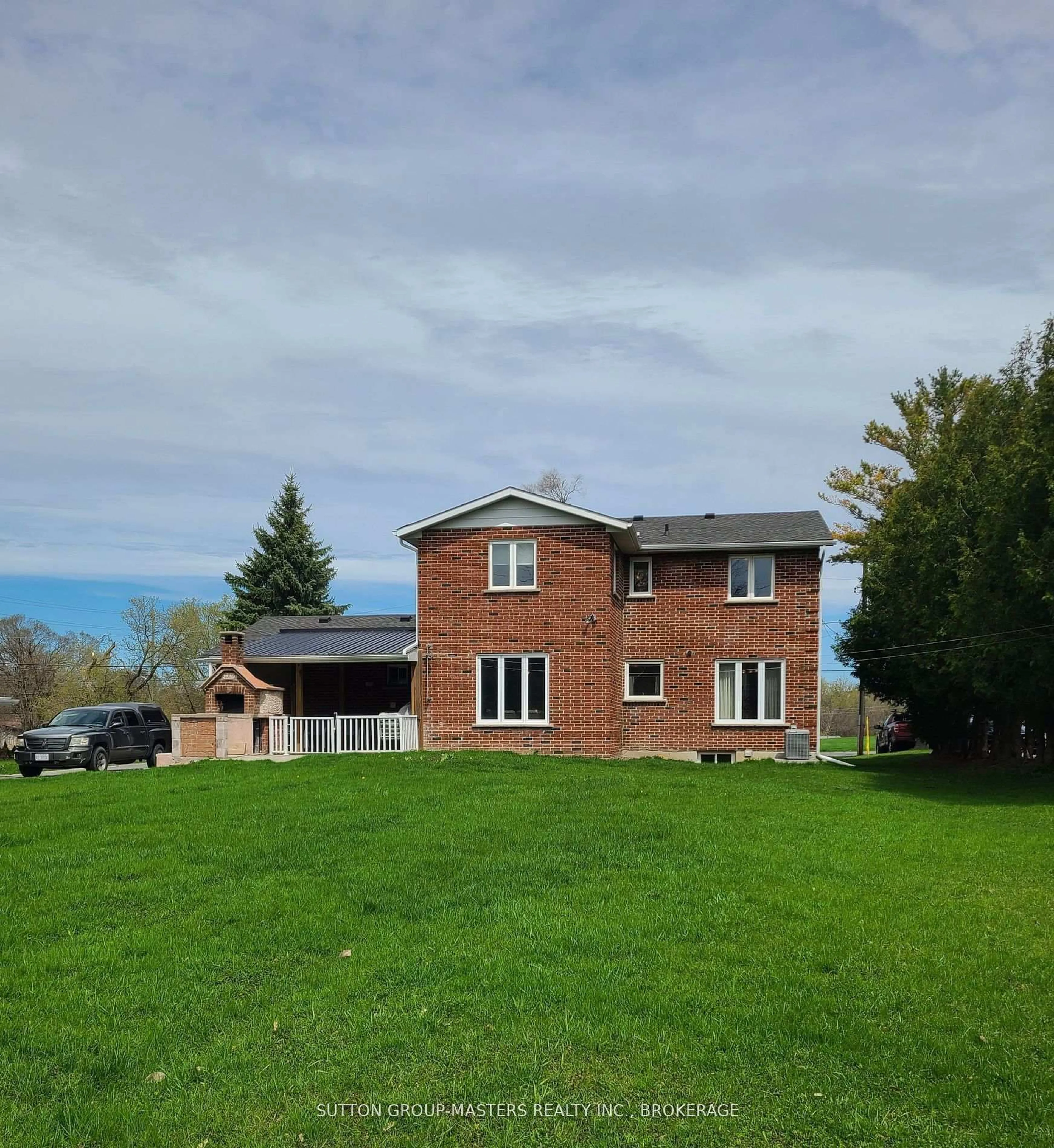 A pic from outside/outdoor area/front of a property/back of a property/a pic from drone, building for 245 Arnold St, Kingston Ontario K7M 3M4