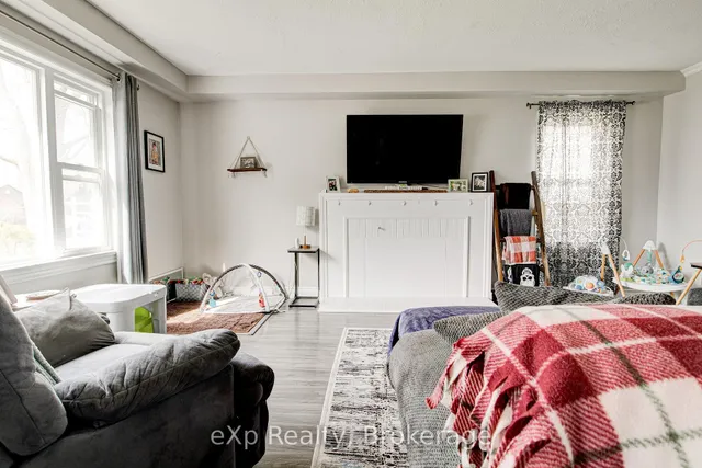 78 Price Ave, Welland 5