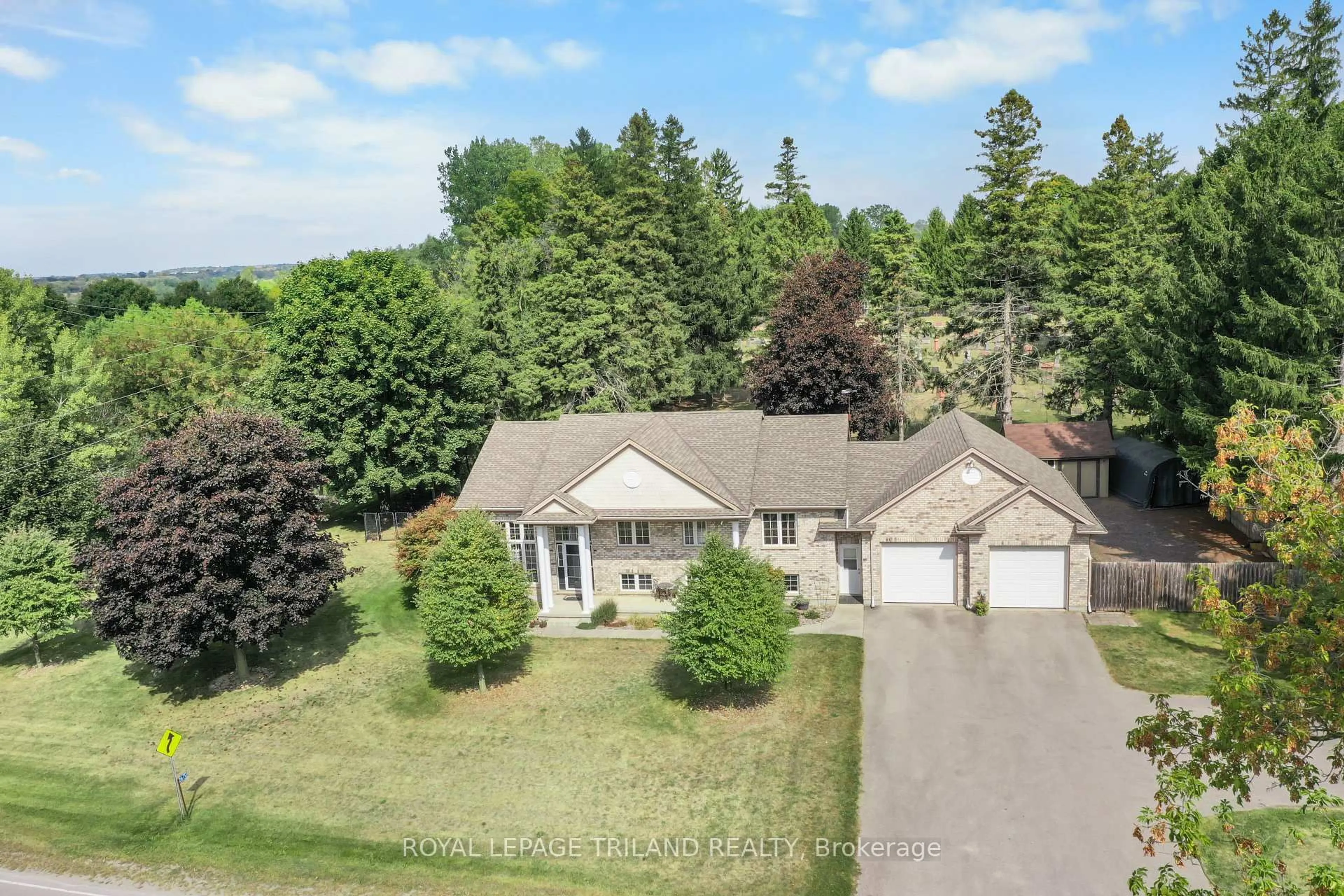 A pic from outside/outdoor area/front of a property/back of a property/a pic from drone, unknown for 2670 Putnam Rd, Thames Centre Ontario N0L 2B0
