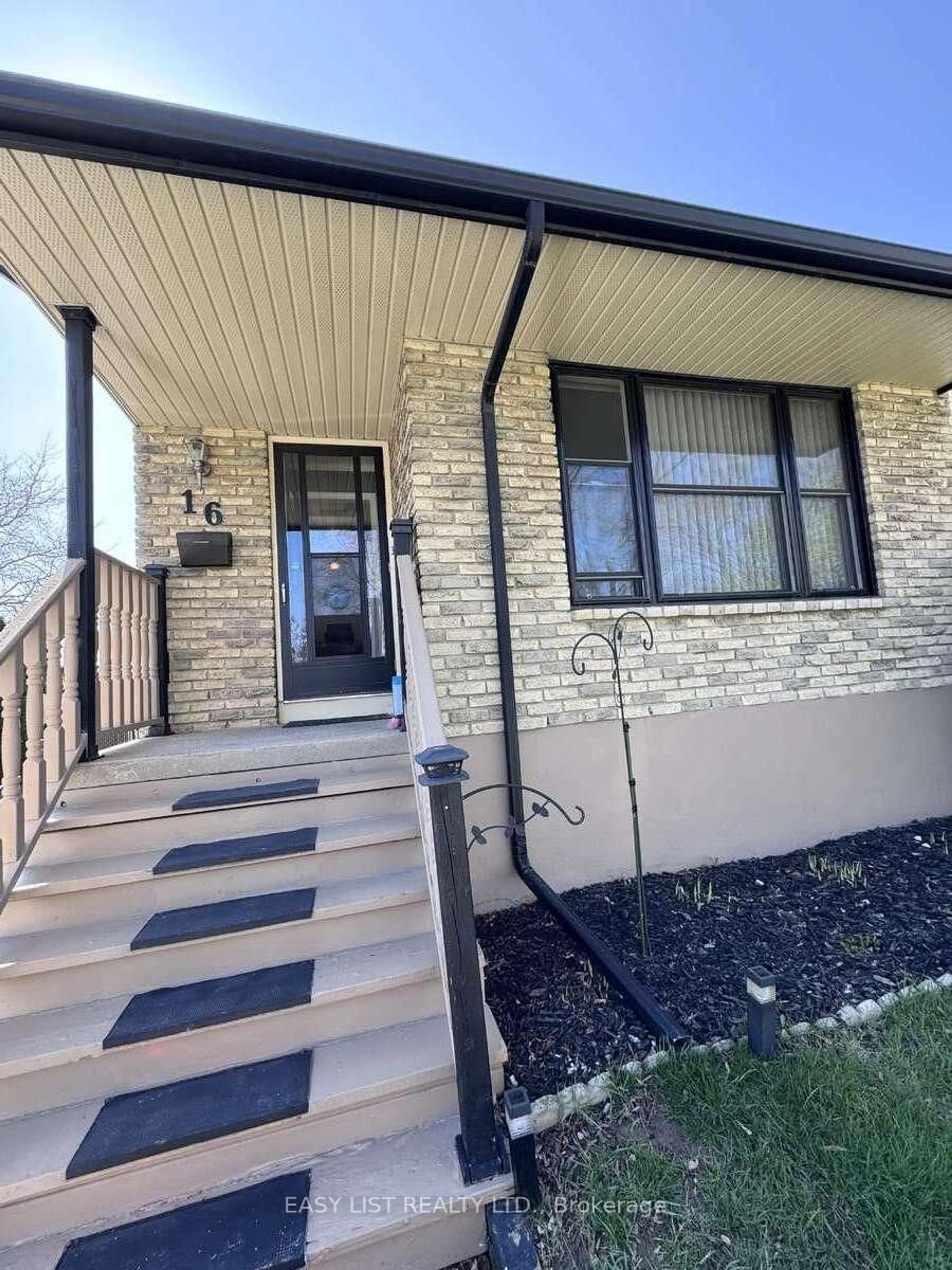 Home with brick exterior material, street for 16 Bula Dr, St. Catharines Ontario L2N 6R6