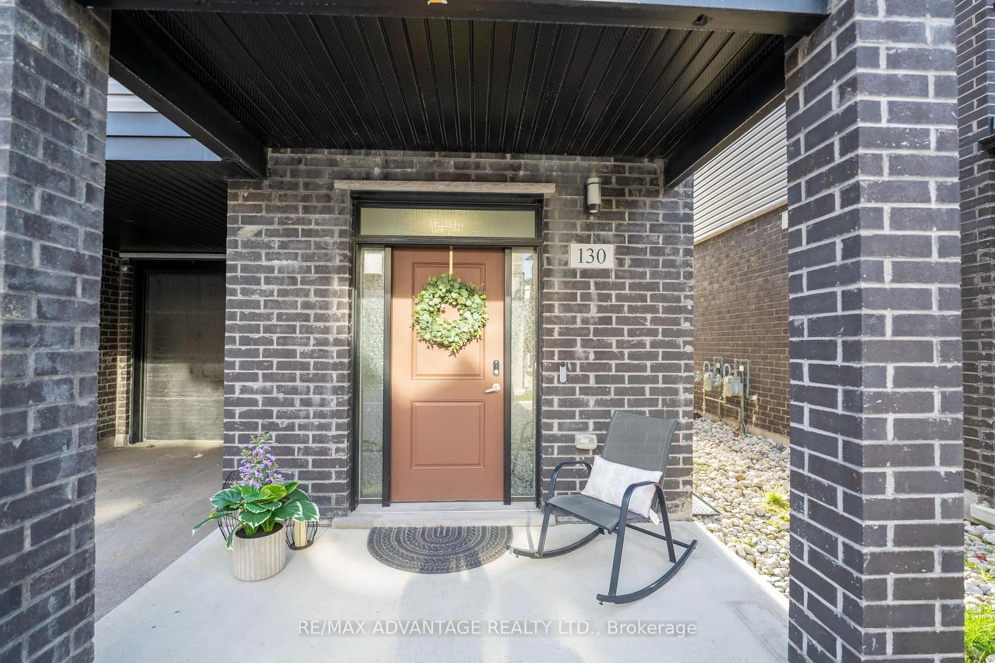 Unknown for 3260 Singleton Ave #66, London South Ontario N6L 0E7