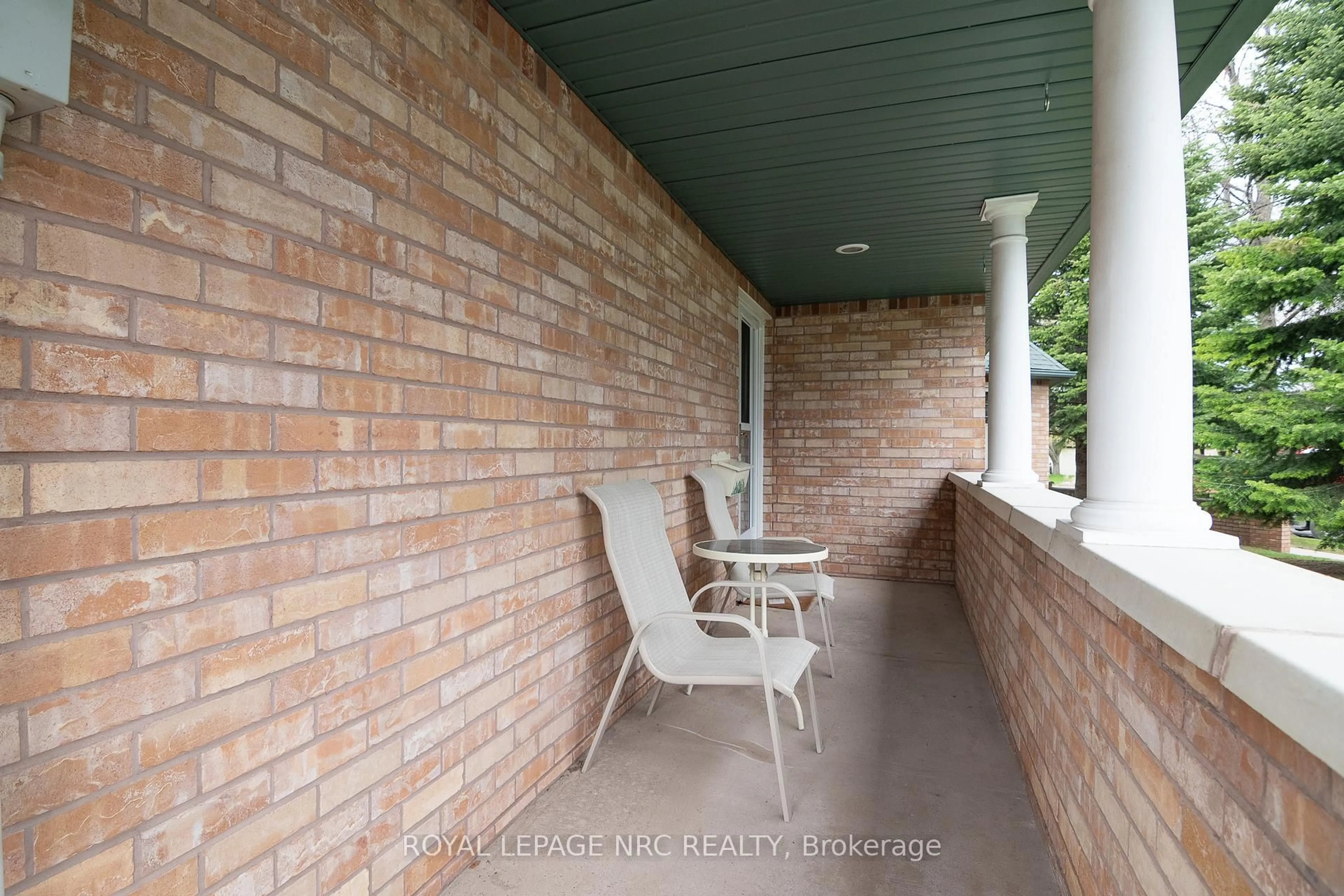 Patio, street for 3797 Orlando Dr #10, Niagara Falls Ontario L2J 4B5