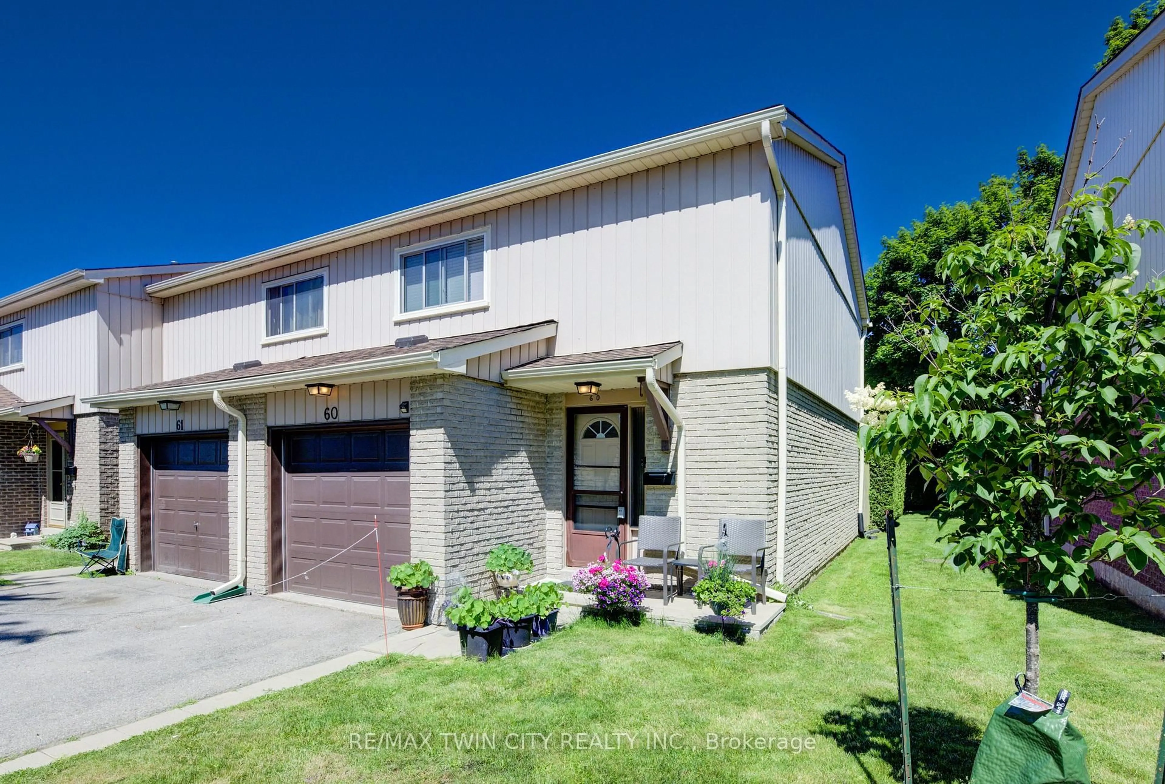 Unknown for 51 Paulander Dr #60, Kitchener Ontario N2M 5E5