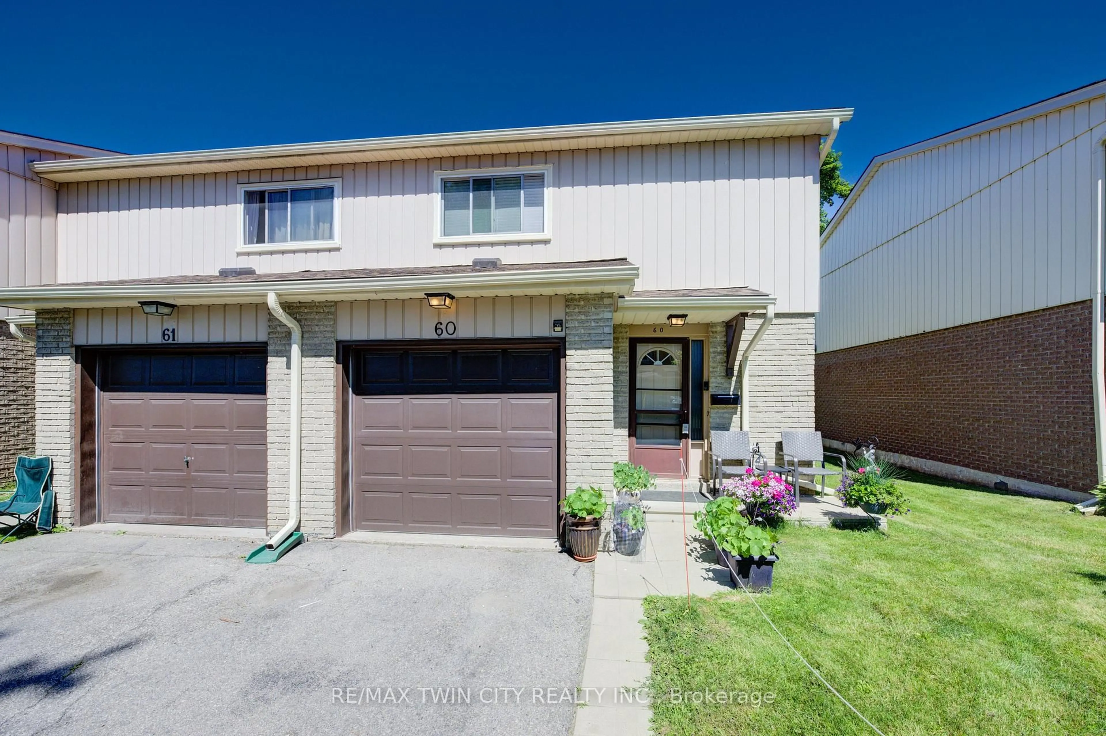 Unknown for 51 Paulander Dr #60, Kitchener Ontario N2M 5E5