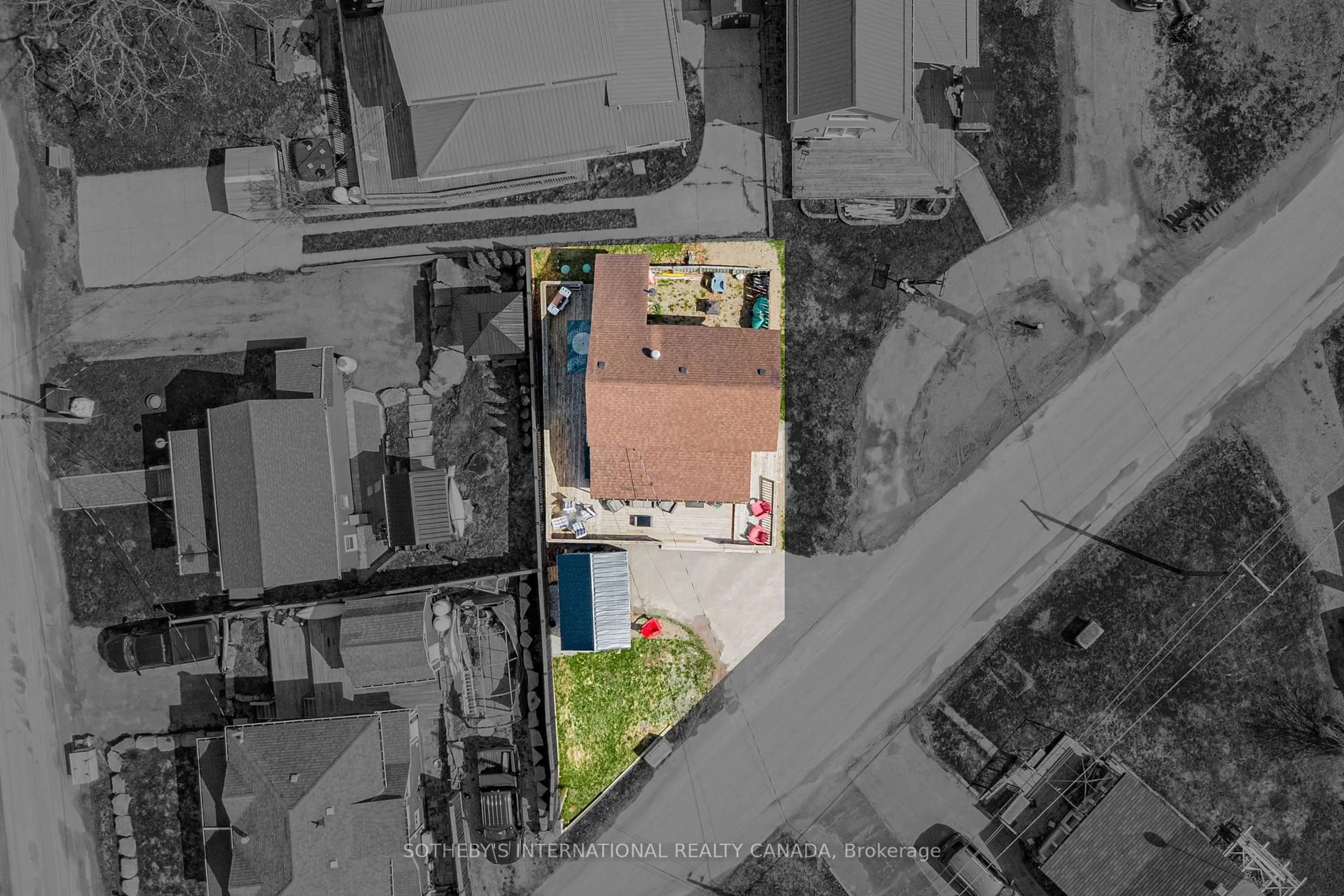 A pic from outside/outdoor area/front of a property/back of a property/a pic from drone, street for 42 Pavillion Rd, Kawartha Lakes Ontario K0M 1L0