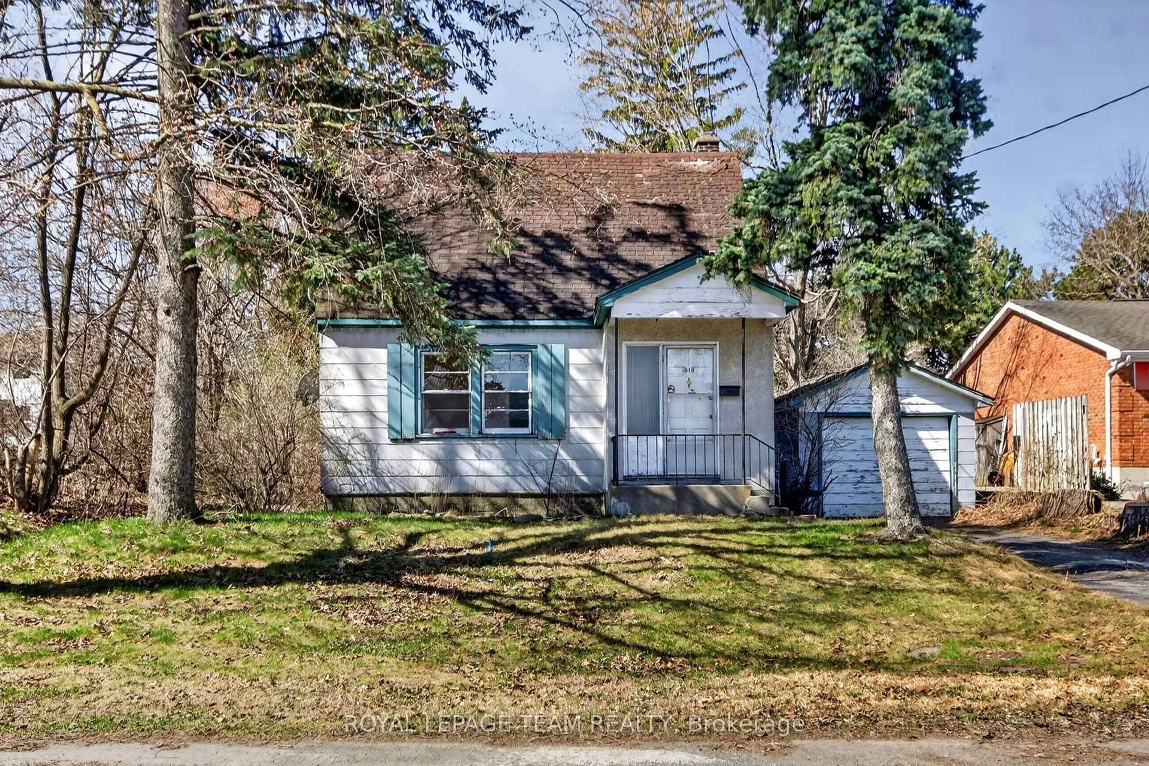 Unknown for 1548 Ortona Ave, Ottawa Ontario K2C 1W3