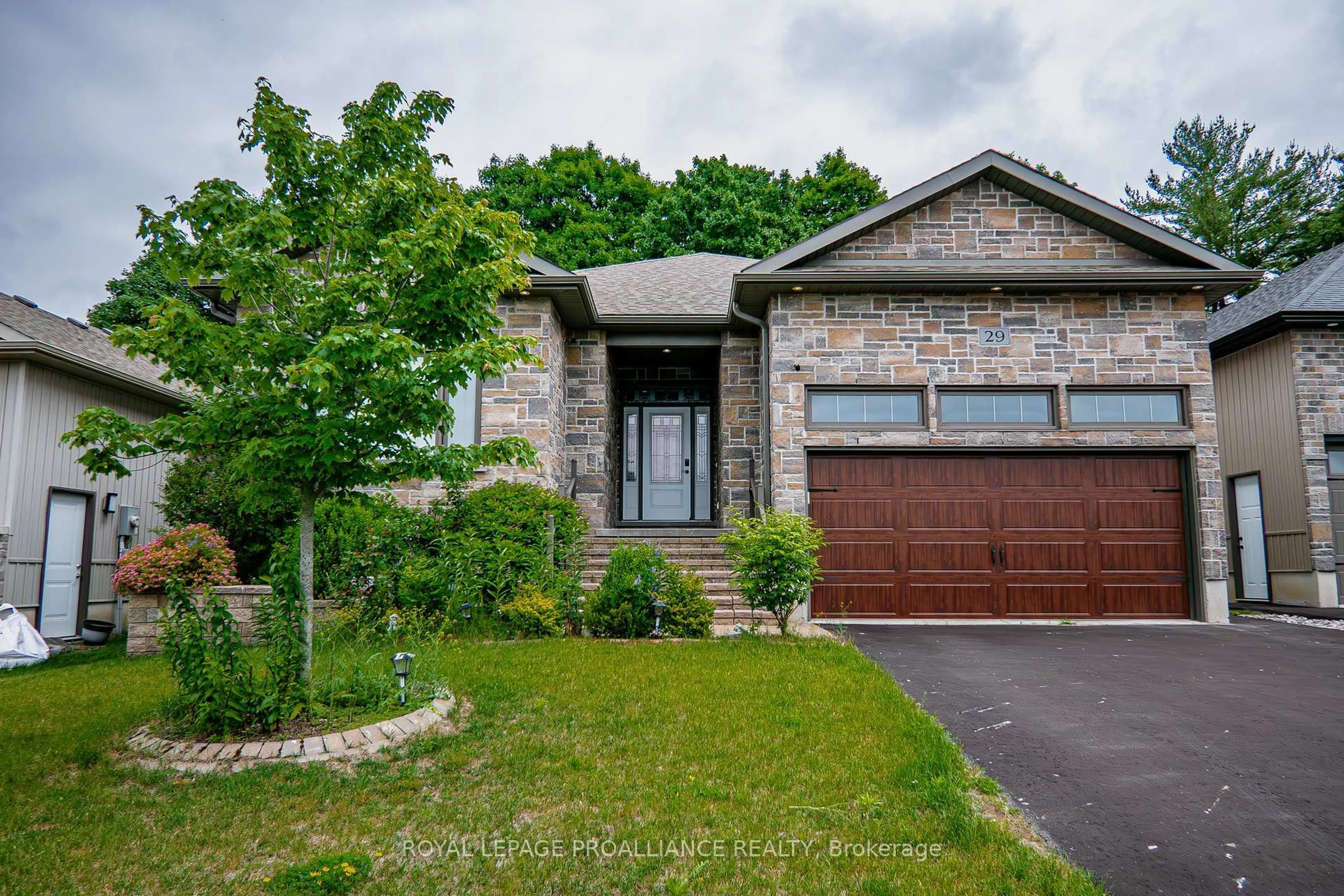 Home with brick exterior material, street for 29 Autumn Grve, Ingleside Ontario K8V 5P4