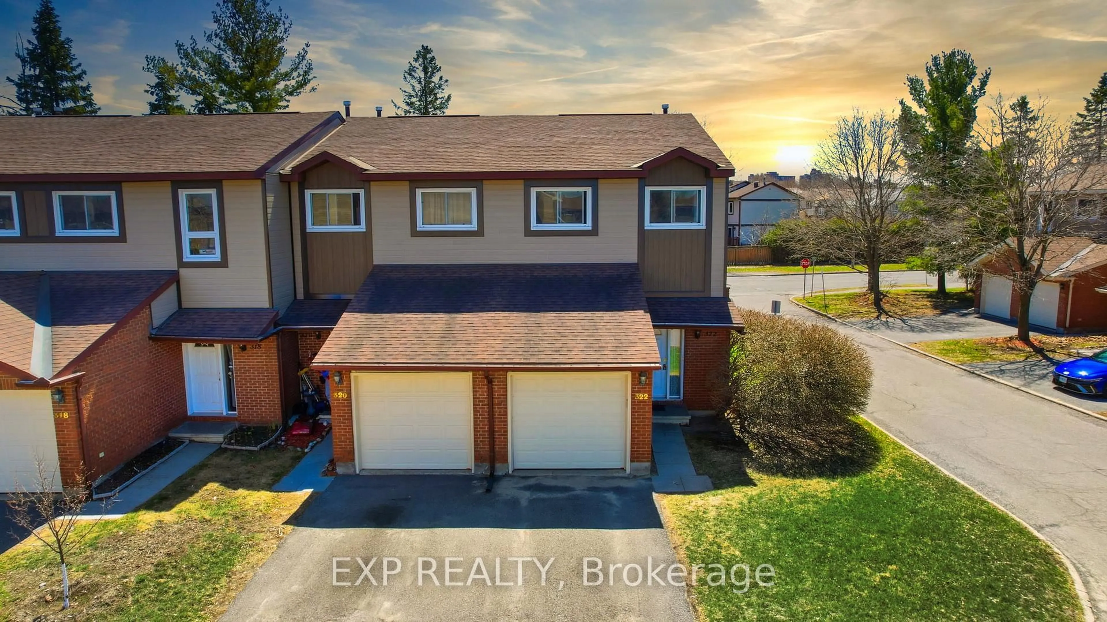 A pic from outside/outdoor area/front of a property/back of a property/a pic from drone, water/lake/river/ocean view for 322 Robillard Private #8, Ottawa Ontario K1T 2V8