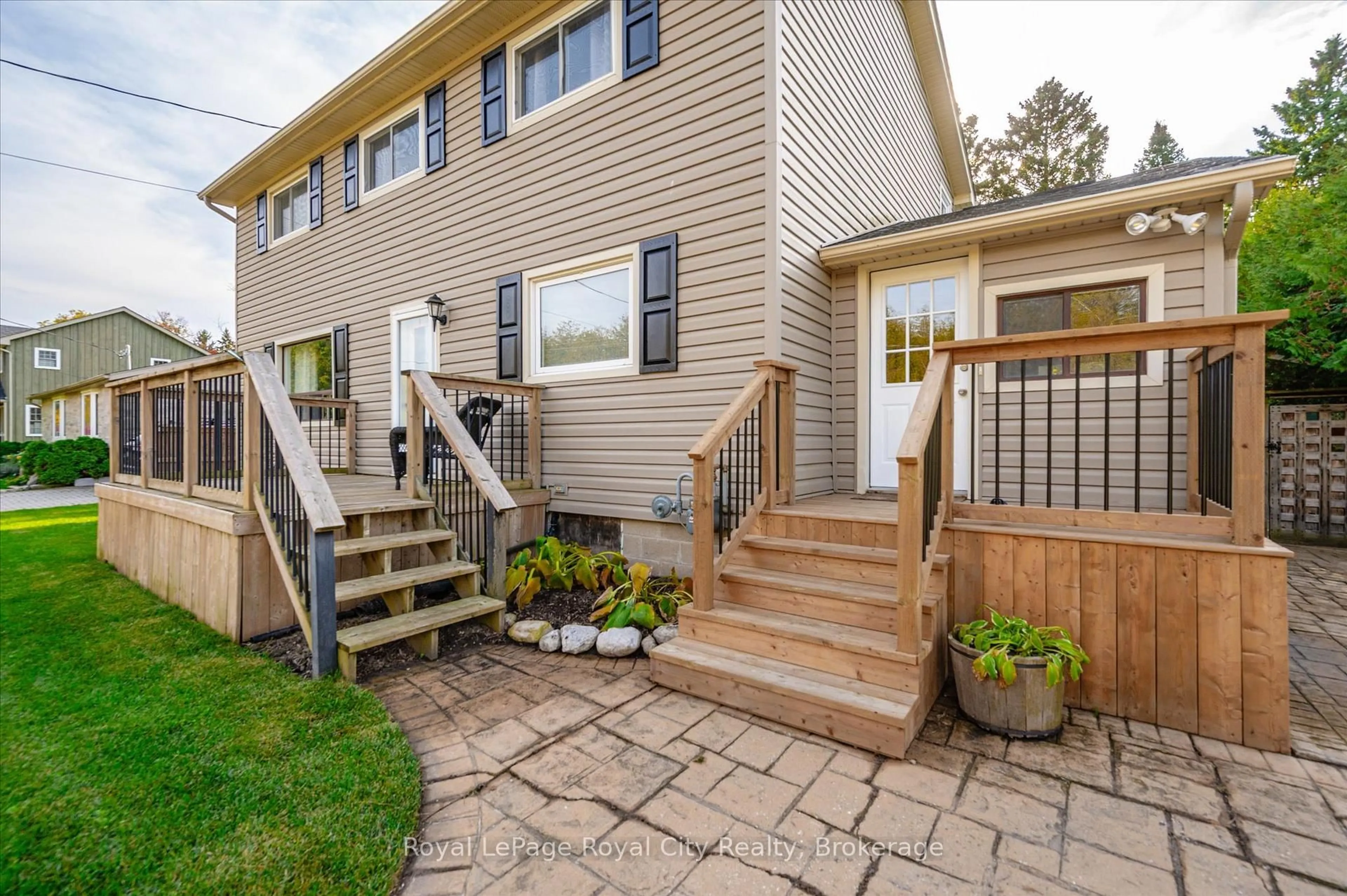 Unknown for 6548 Beatty Line, Centre Wellington Ontario N1M 2W3