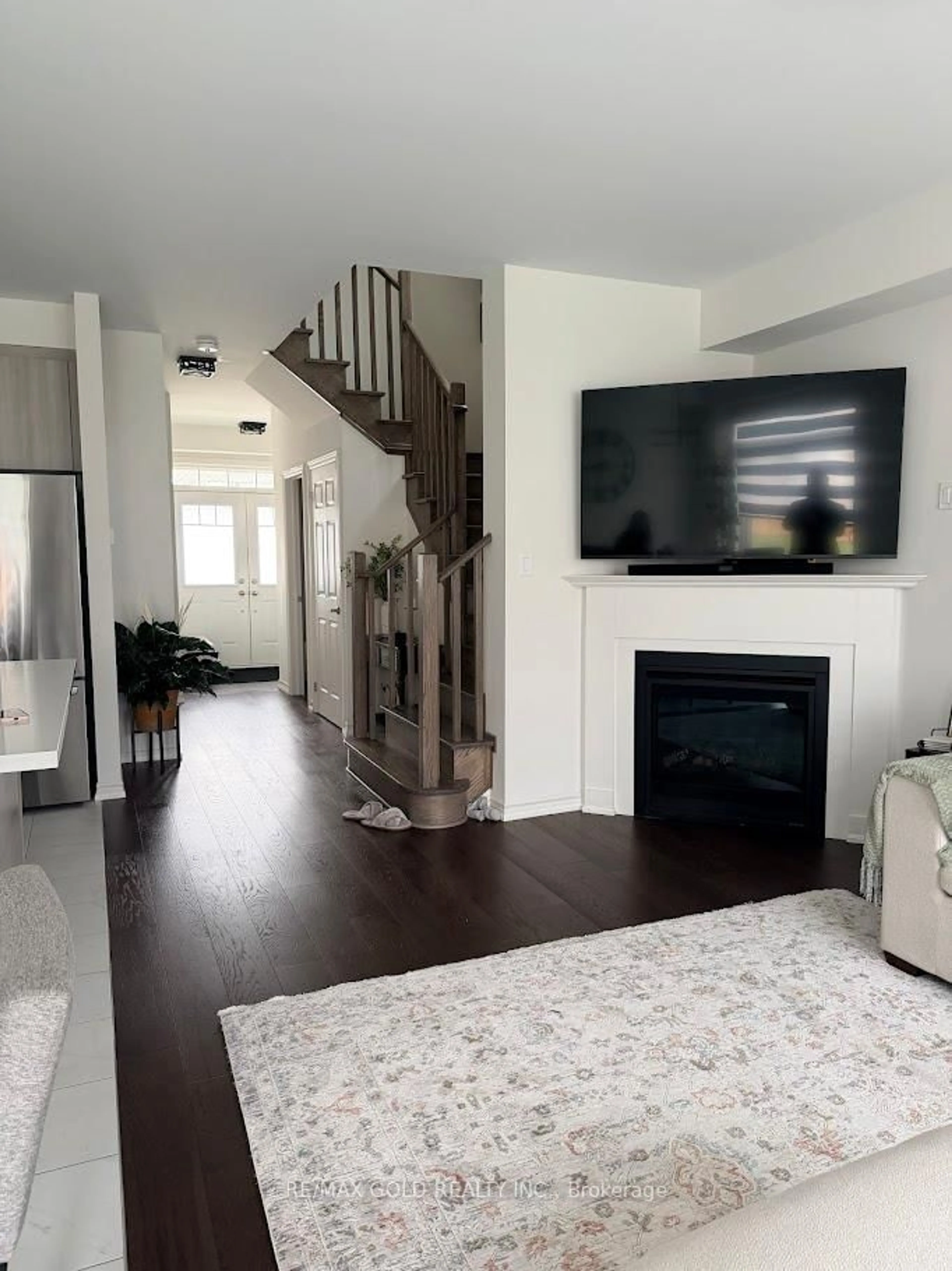 Living room with furniture, unknown for 49 Gauley Dr, Centre Wellington Ontario N1M 0K4