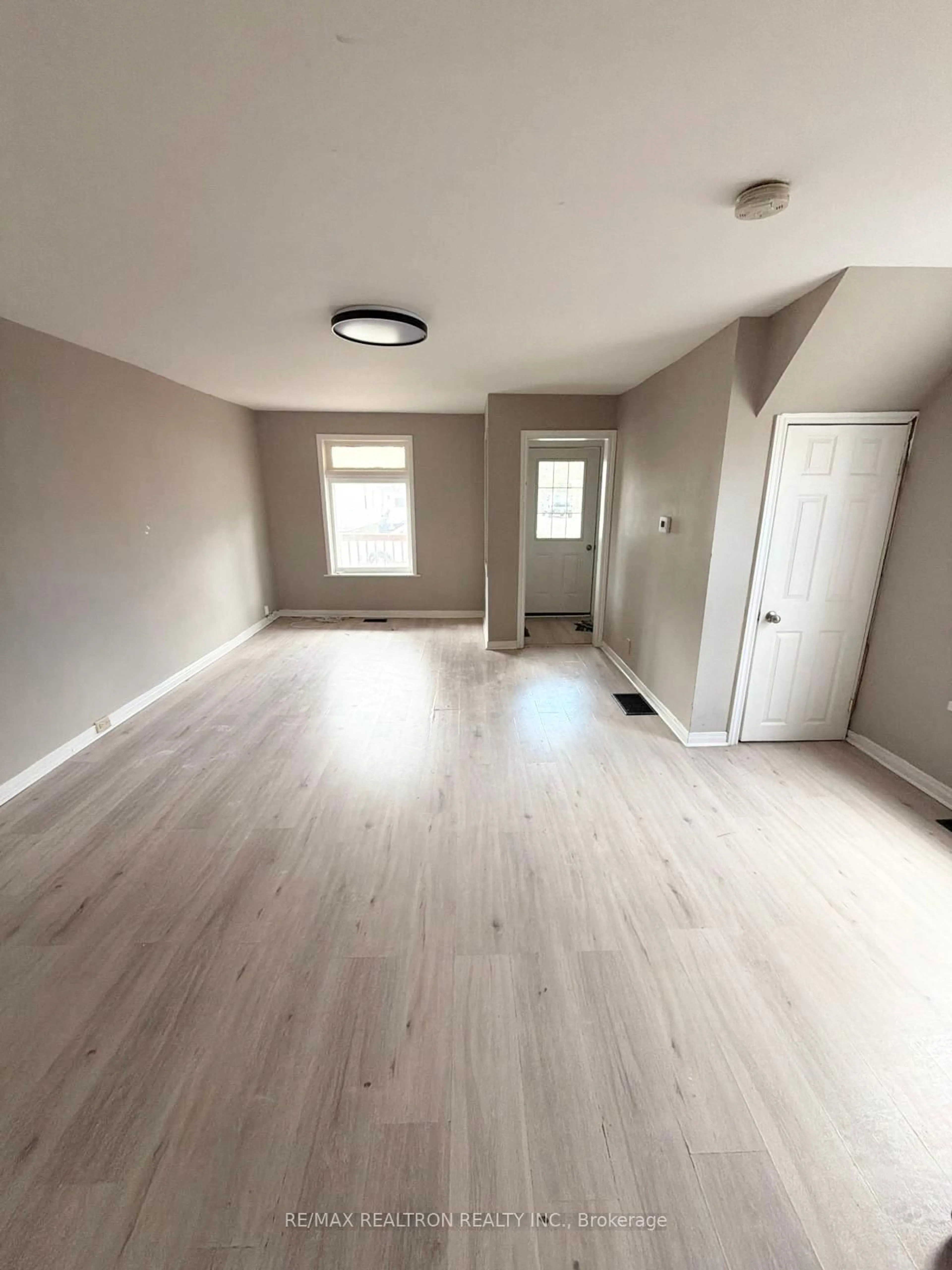 A pic of a room for 38 LaFayette Ave, Peterborough Ontario K9J 5C2