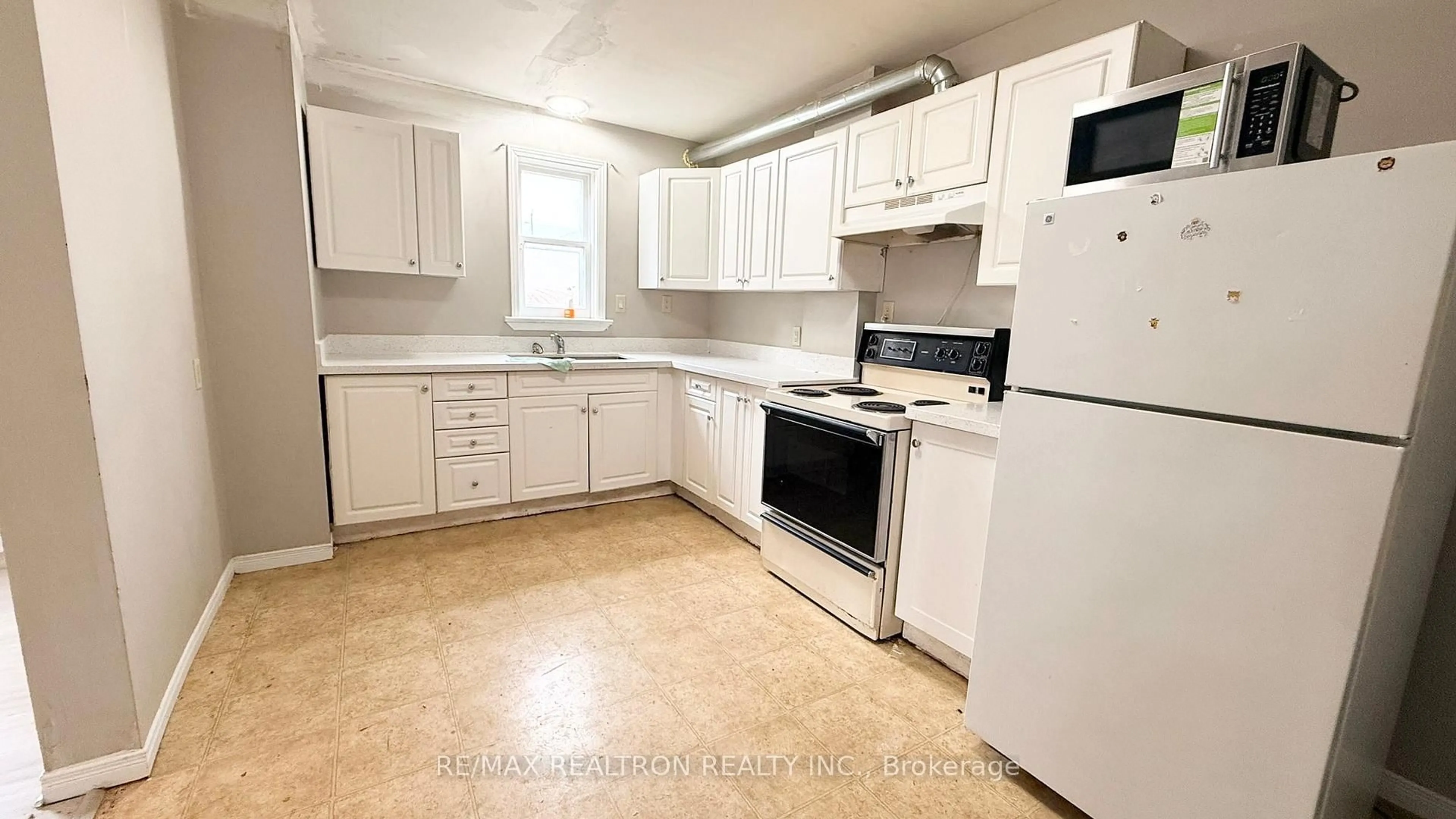 Standard kitchen, unknown for 38 LaFayette Ave, Peterborough Ontario K9J 5C2