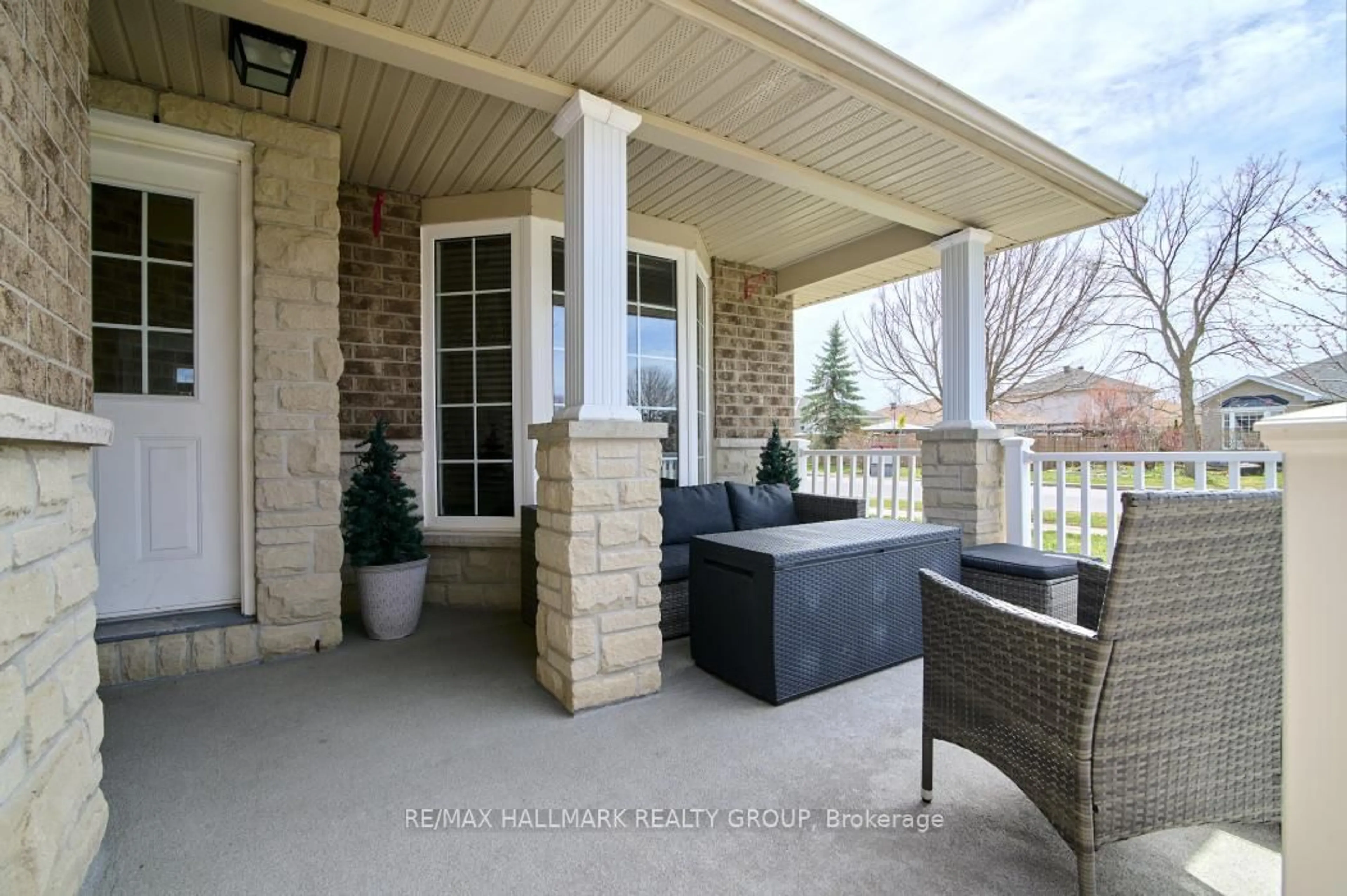 Patio, unknown for 702 Mud Creek Cres, Ottawa Ontario K1V 1W3