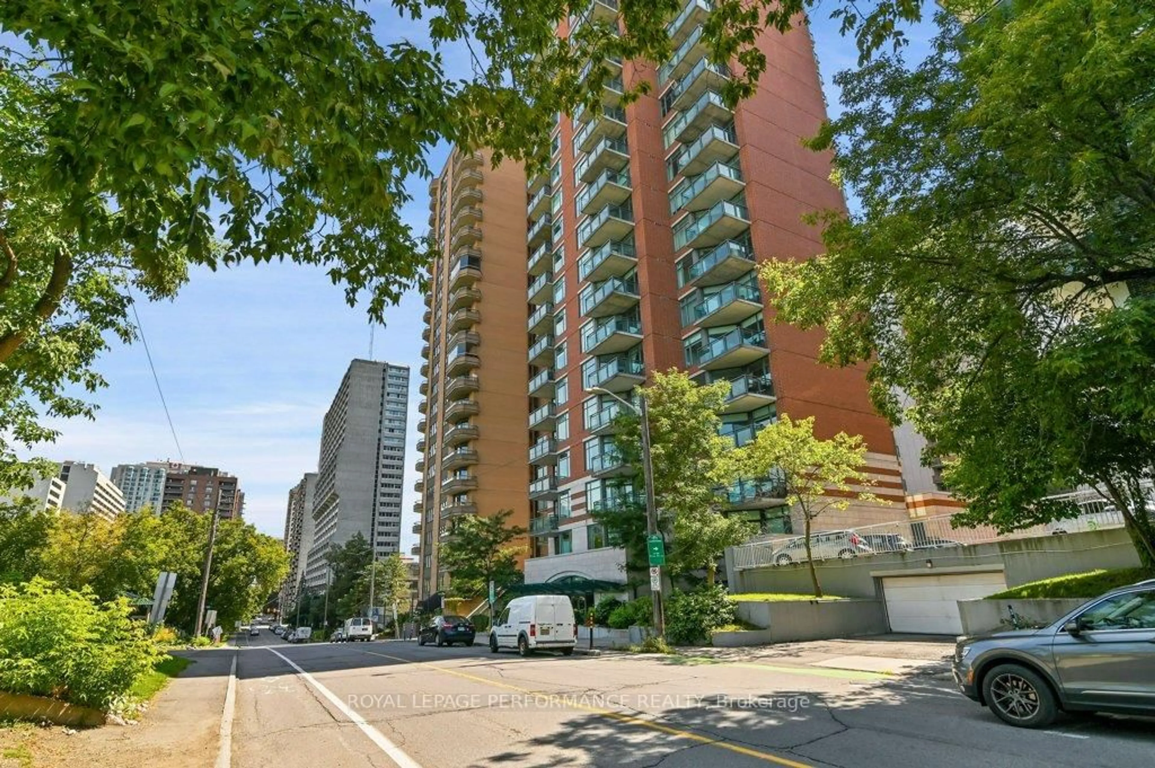Patio, street for 570 Laurier Ave #704, Ottawa Ontario K1R 1C8