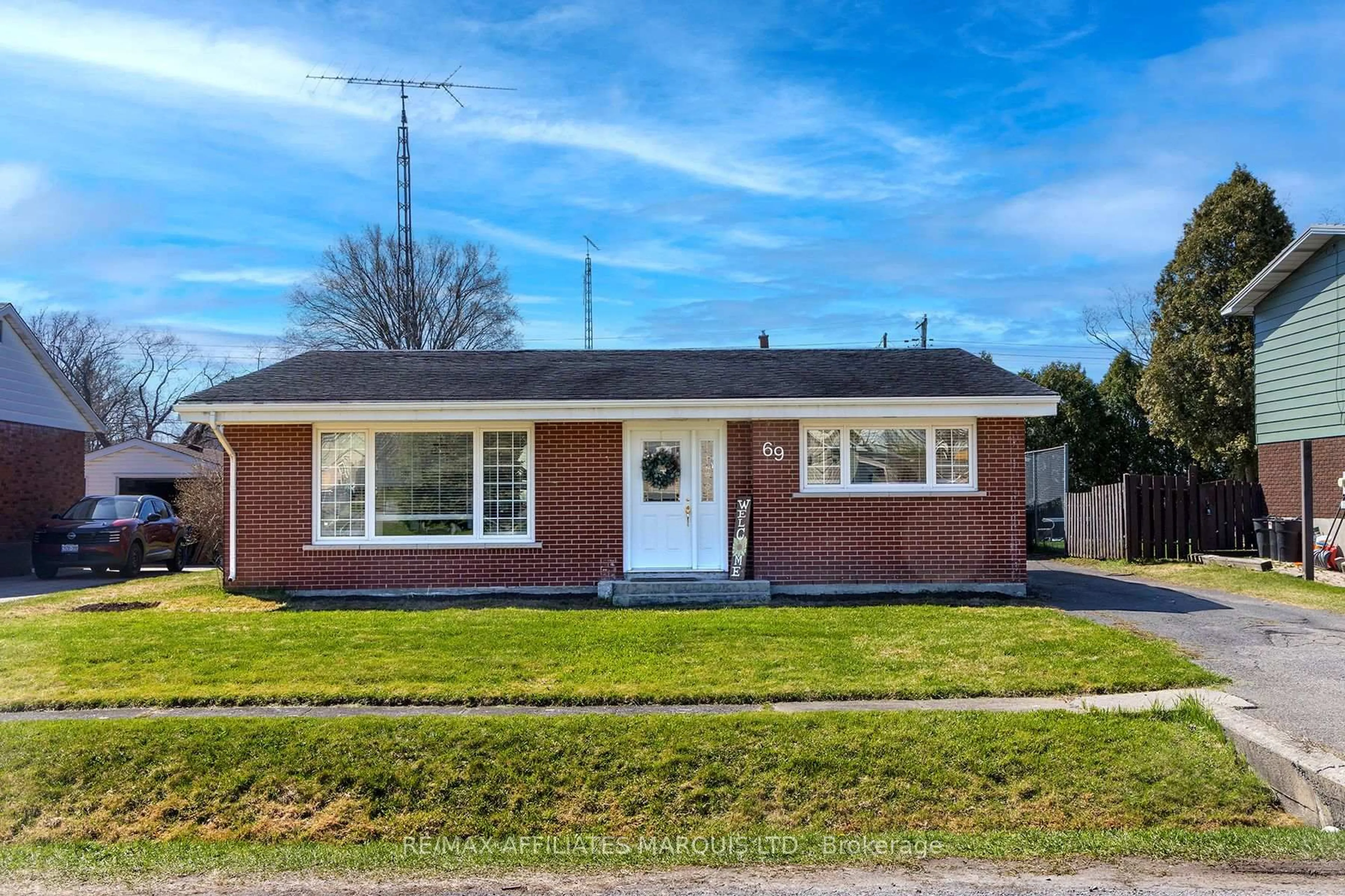 Home with brick exterior material, street for 69 Kyle Dr, South Dundas Ontario K0C 1X0