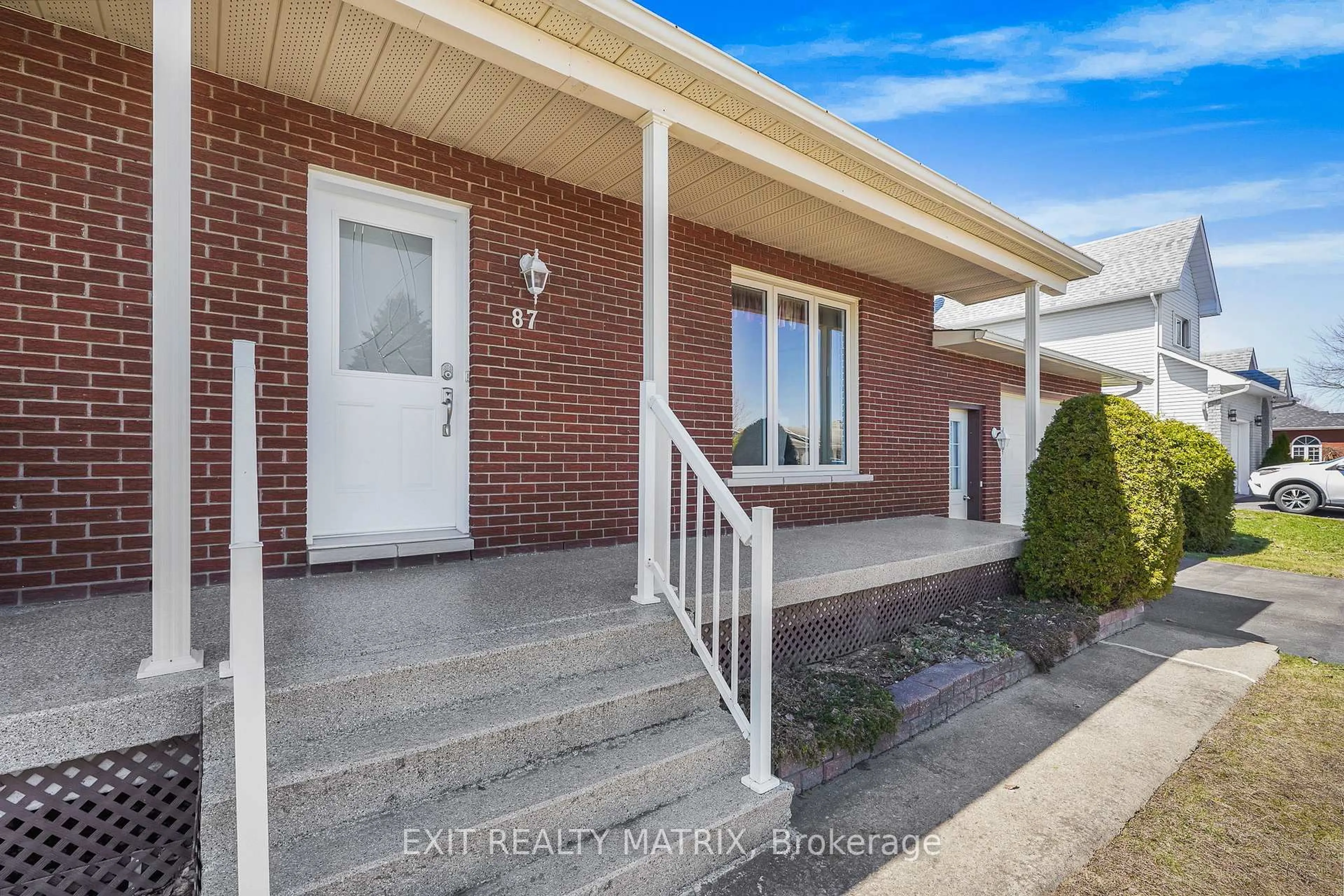 Home with brick exterior material, street for 87 Lalande Cres, Alfred and Plantagenet Ontario K0B 1A0