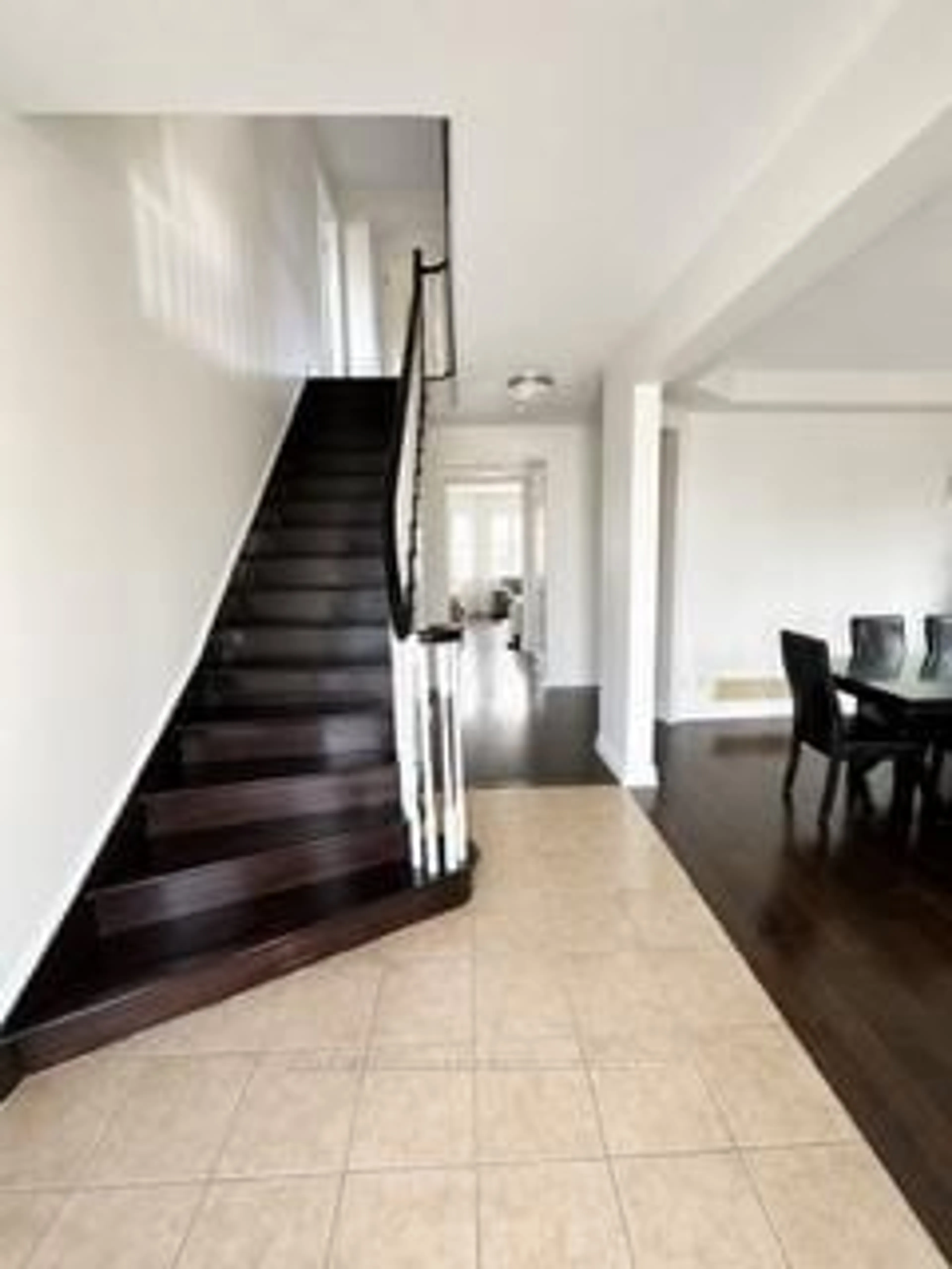 Unknown for 27 Dellgrove Circ, Cambridge Ontario N1T 2J8