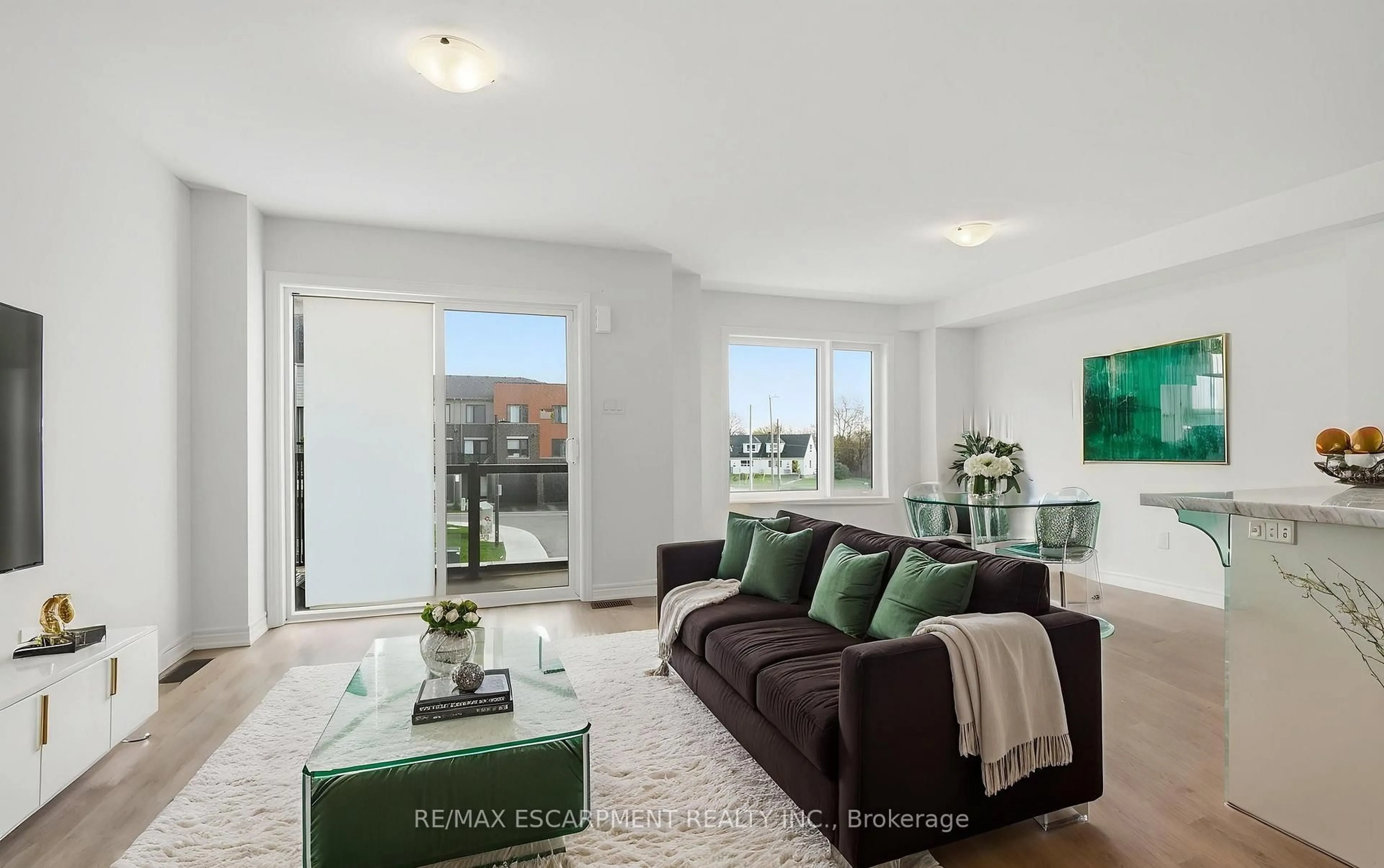 Living room with furniture, unknown for 34 Dryden Lane, Hamilton Ontario L8H 0B6