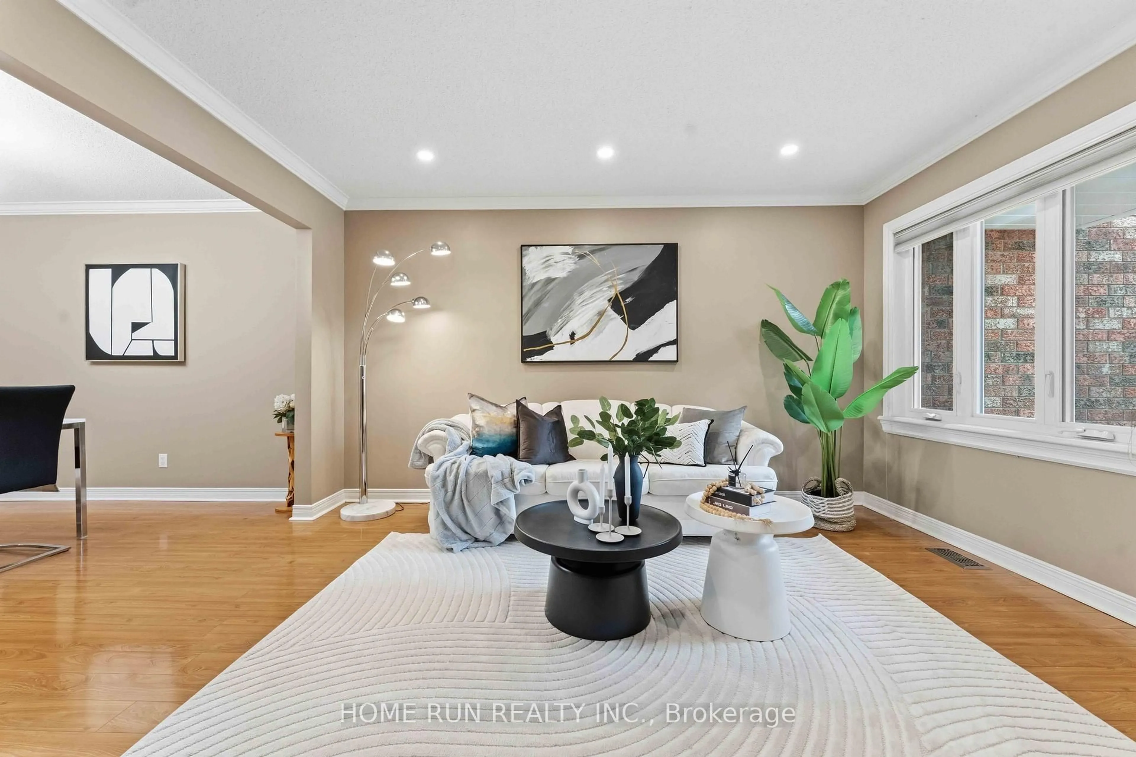 Living room with furniture, unknown for 82 Westpointe Cres, Ottawa Ontario K2G 5Y8