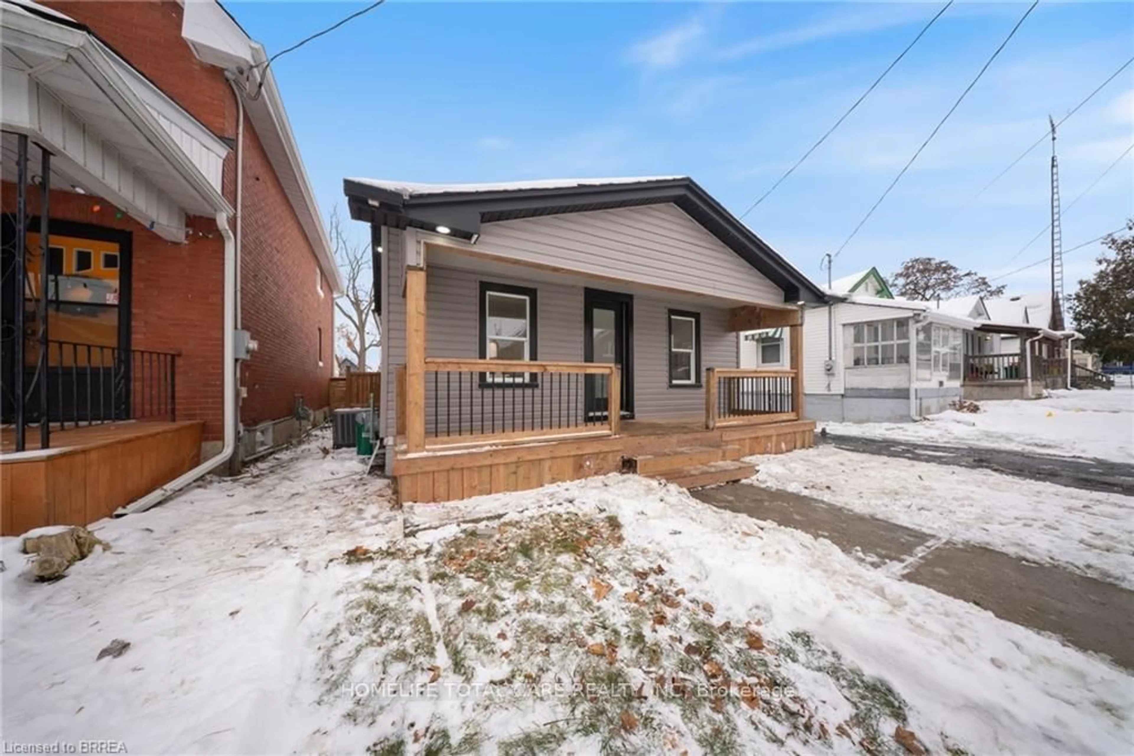 Home with brick exterior material, street for 111 VICTORIA St, Brantford Ontario N3S 3K7