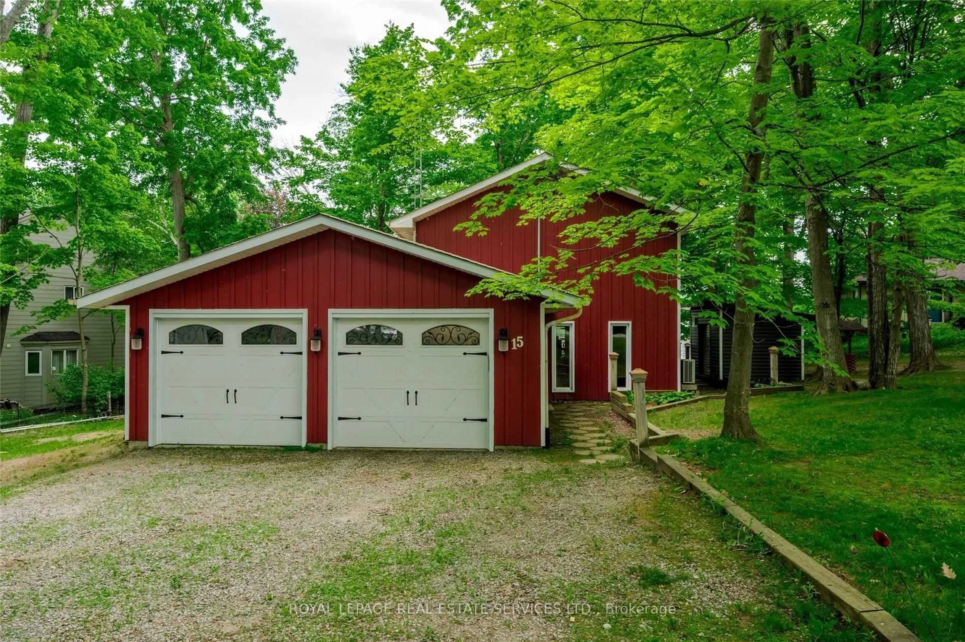 Indoor garage for 5374 Close Point Rd #15, Hamilton Township Ontario K0K 2E0