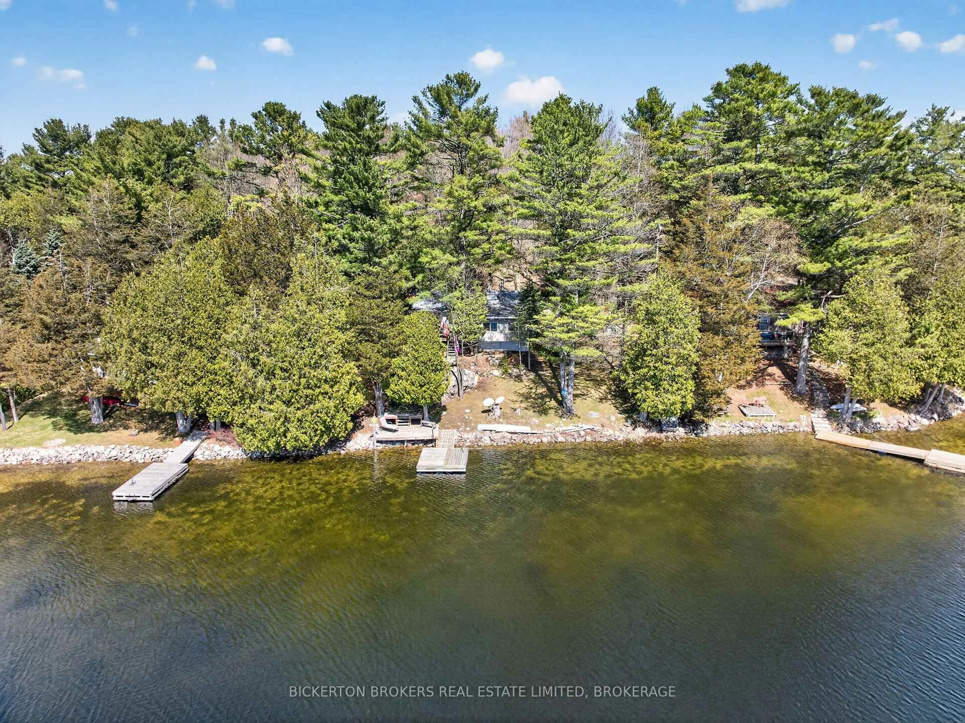 A pic from outside/outdoor area/front of a property/back of a property/a pic from drone, water/lake/river/ocean view for 922 Fiddlehead Lane, Leeds and the Thousand Islands Ontario K0E 1N0