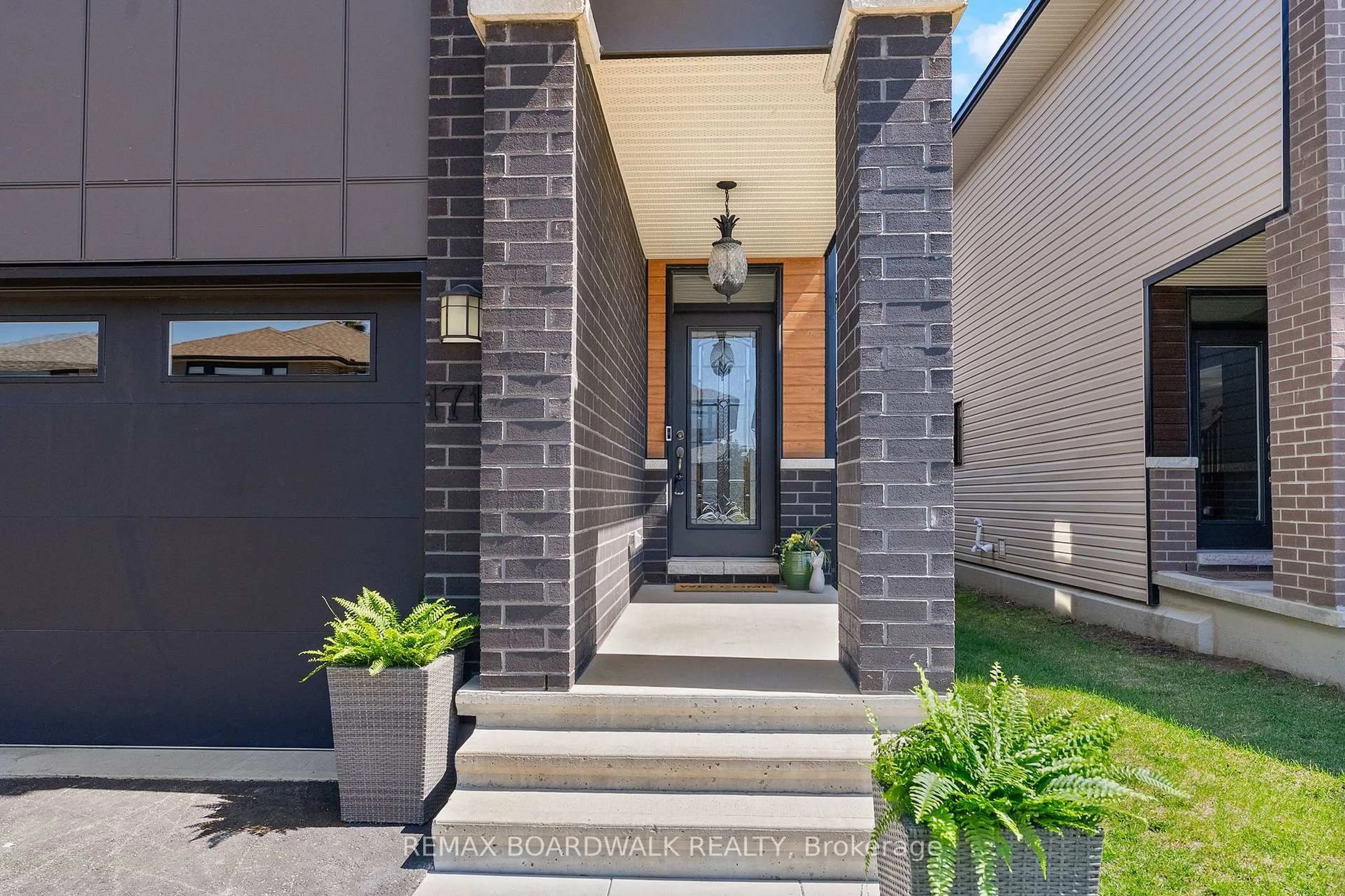 Home with brick exterior material, street for 171 Bristol Cres, North Grenville Ontario K0G 1J0