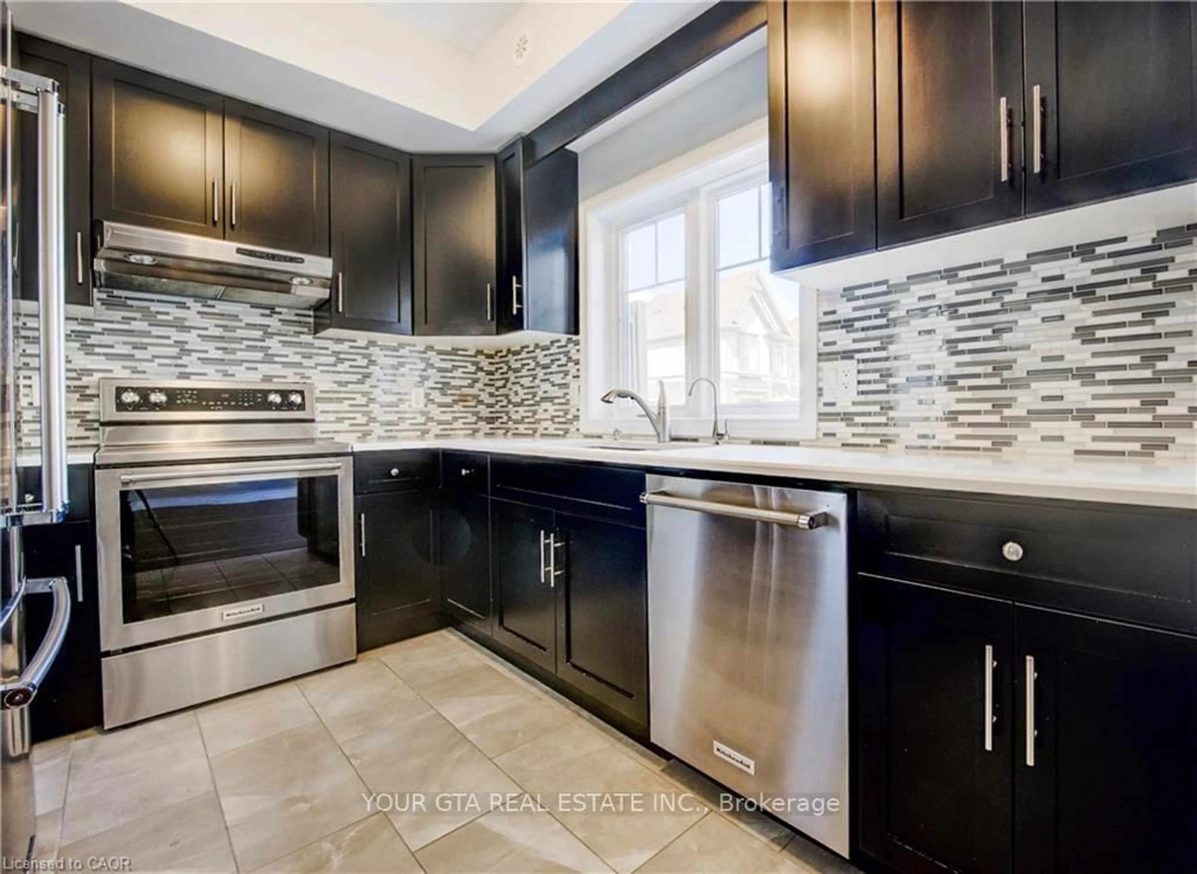 Contemporary kitchen, ceramic/tile floor for 70 Willowrun Dr #F2, Kitchener Ontario N2B 1H1