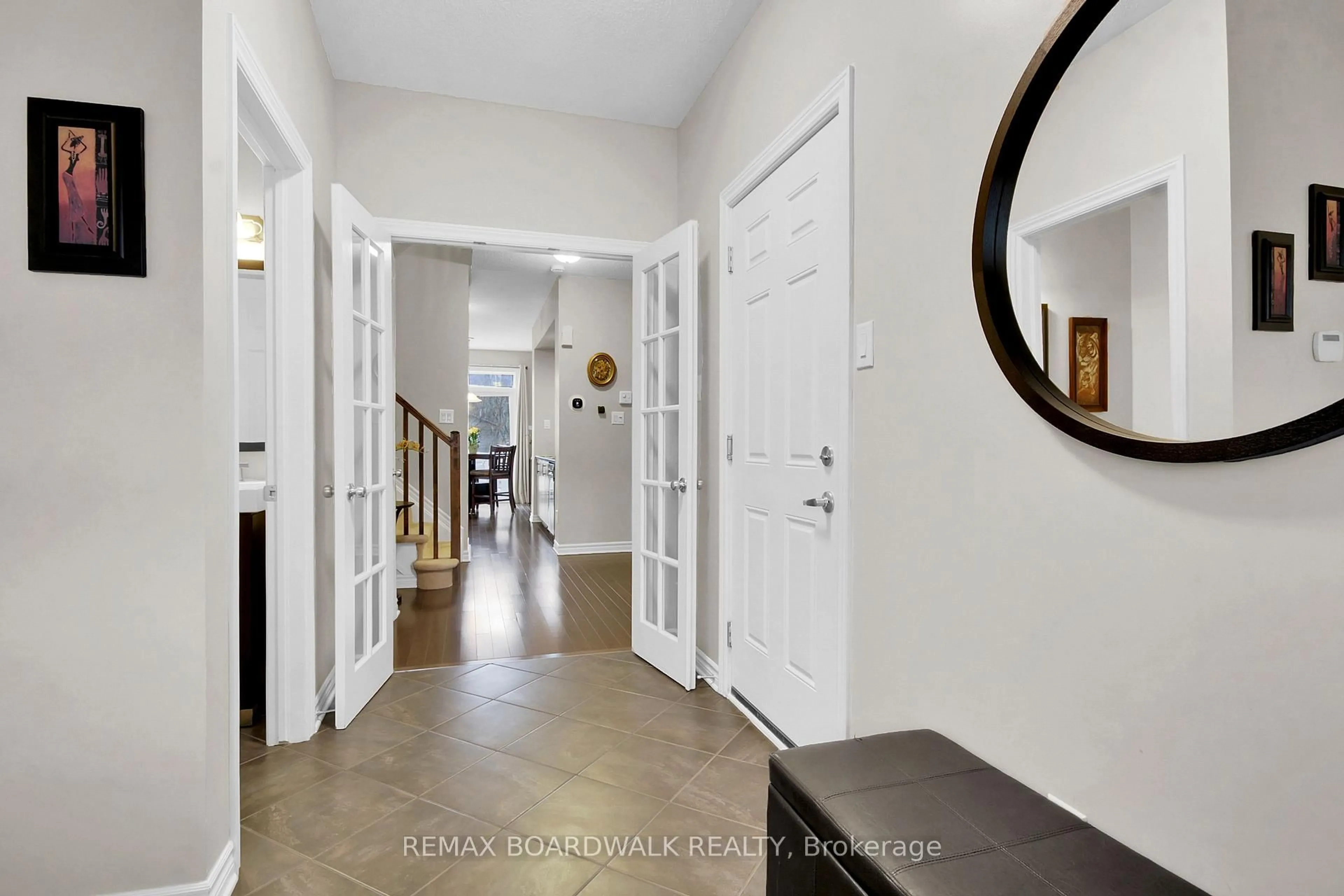 Unknown for 802 Tony George St, Stittsville Ontario K2S 0R3