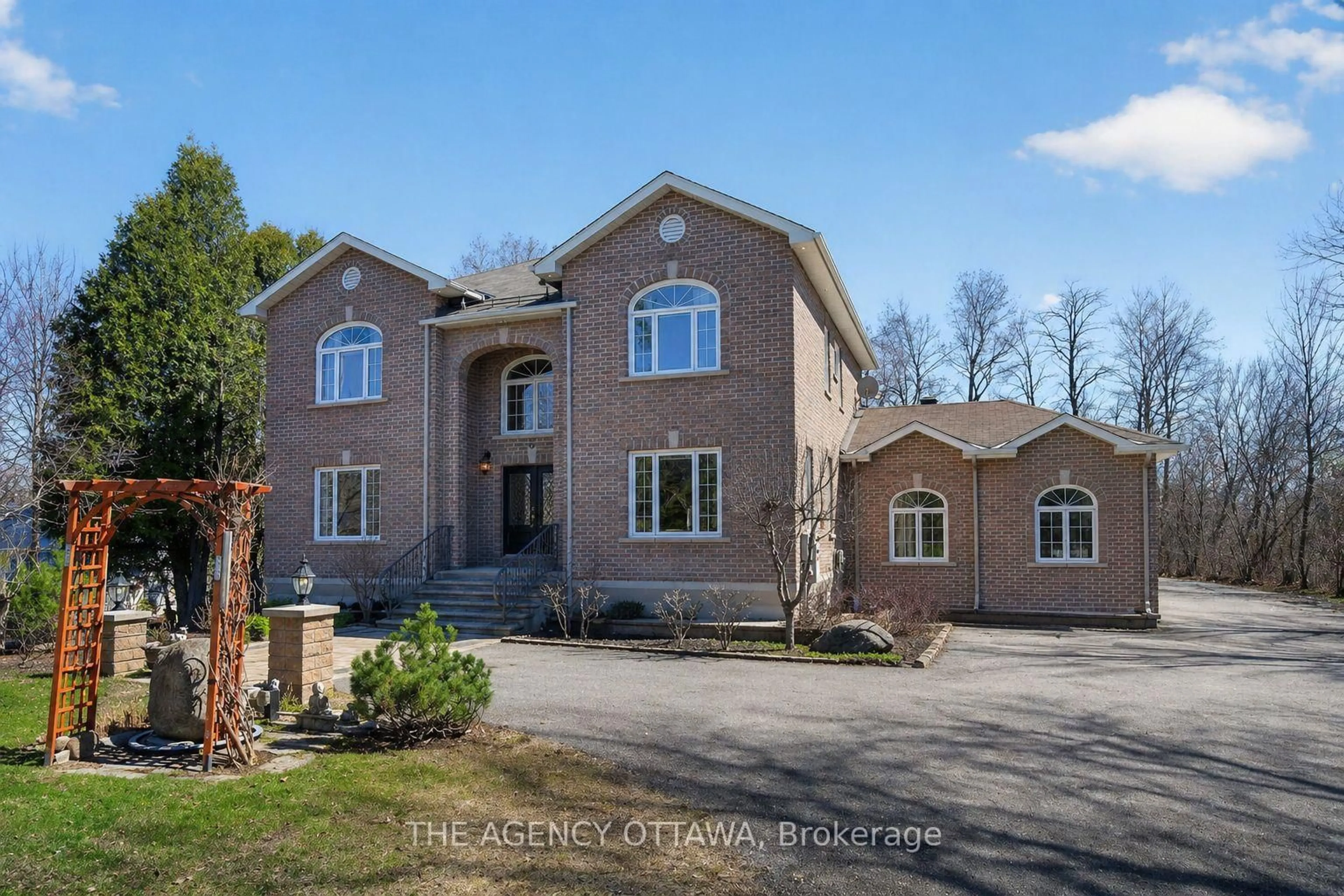 Unknown for 4633 Albion Rd, Ottawa Ontario K1X 1A4
