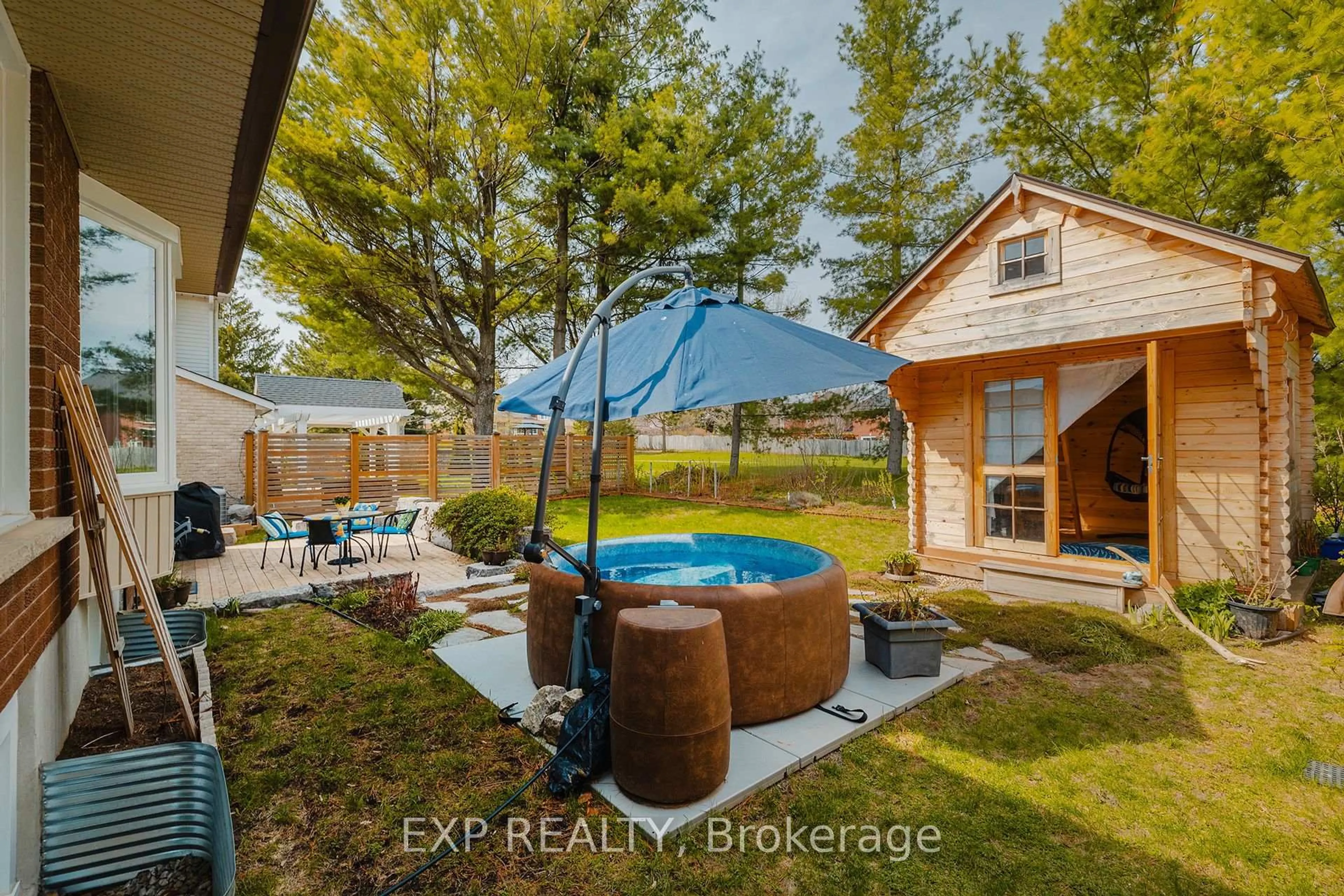 Unknown for 312 Faraday Crt, Waterloo Ontario N2L 6A6