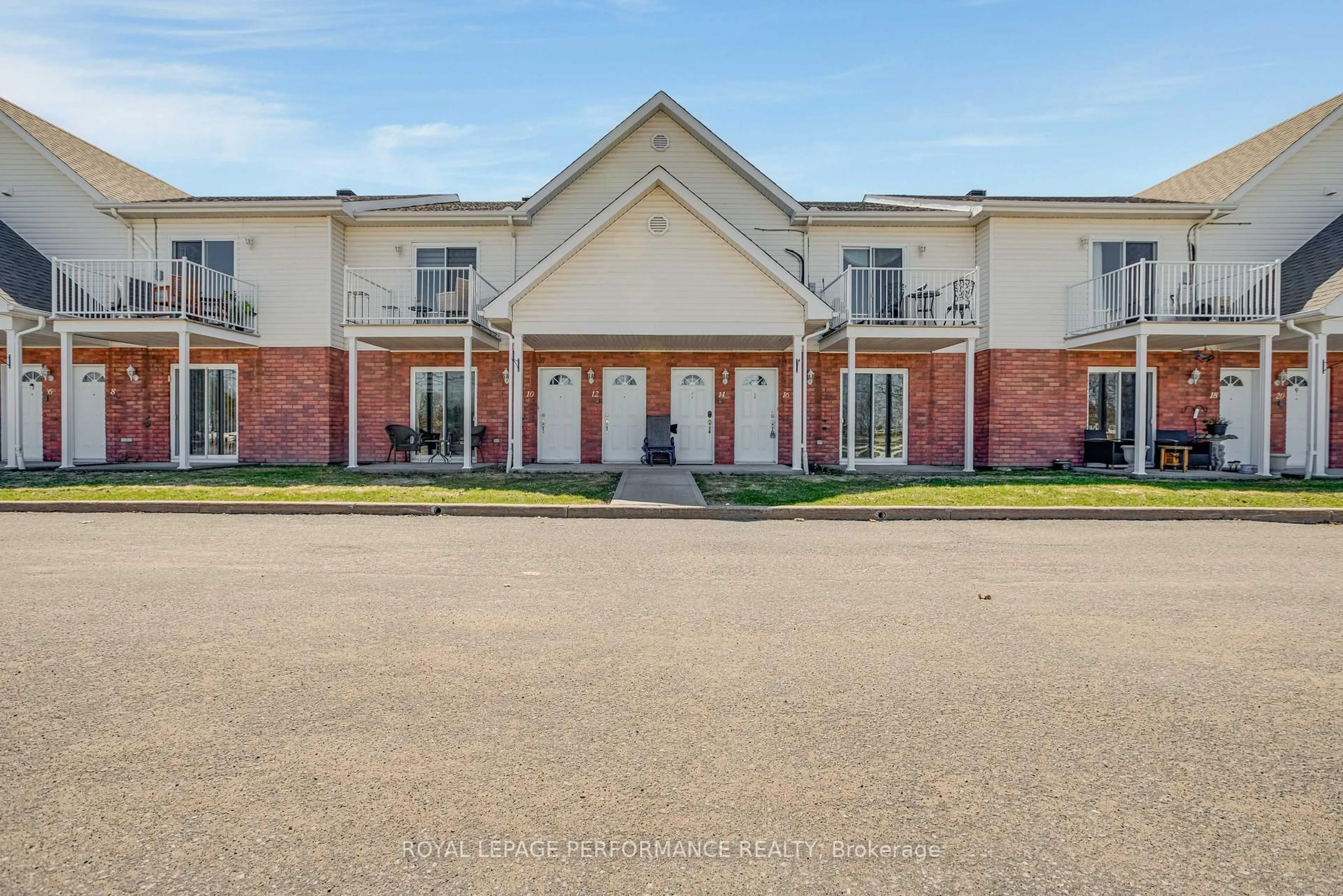 Unknown for 16 Pendleton St #(4), Champlain Ontario K0B 1R0