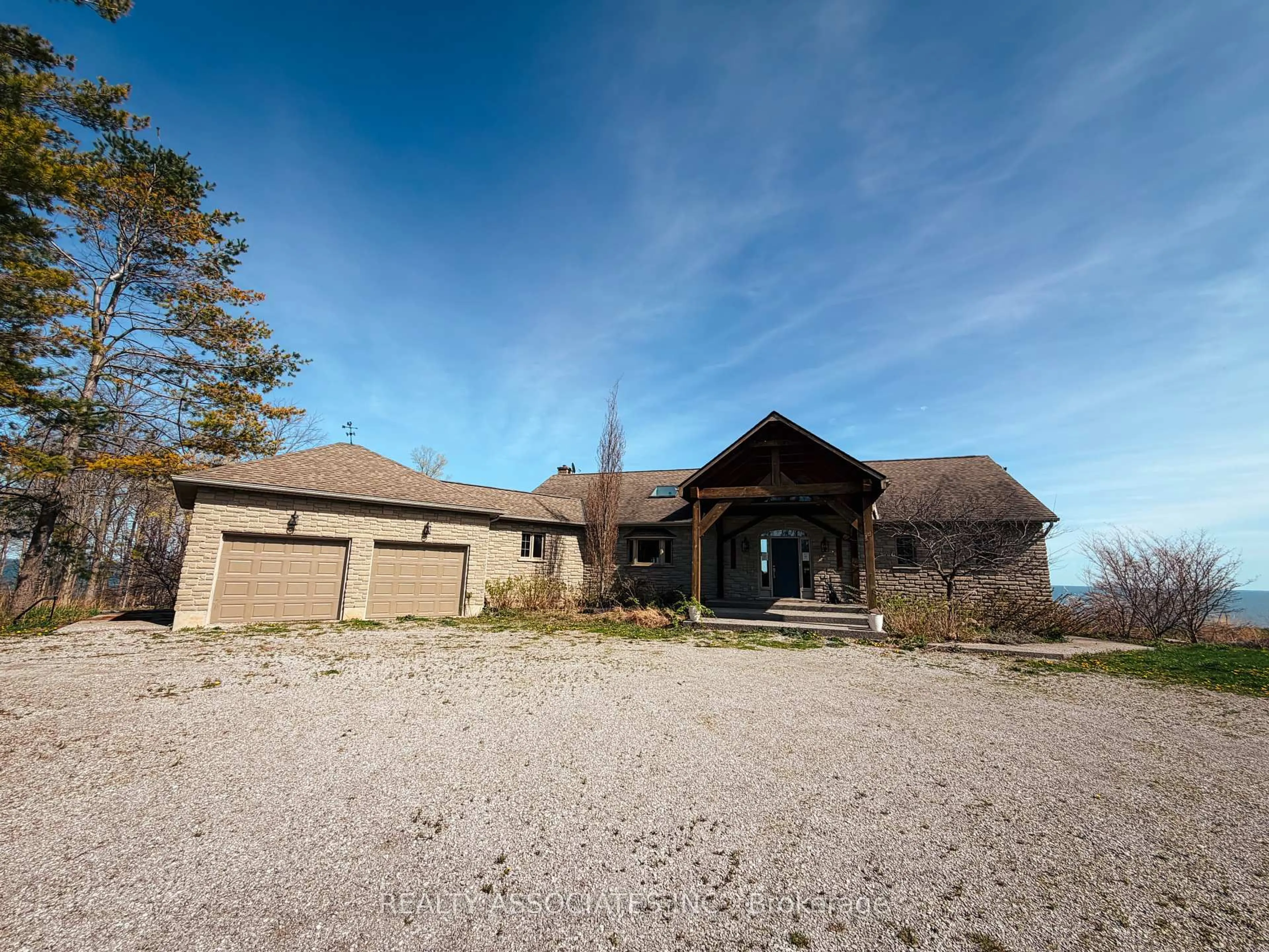 Unknown for 2720 Front Rd, Norfolk Ontario N0E 1W0