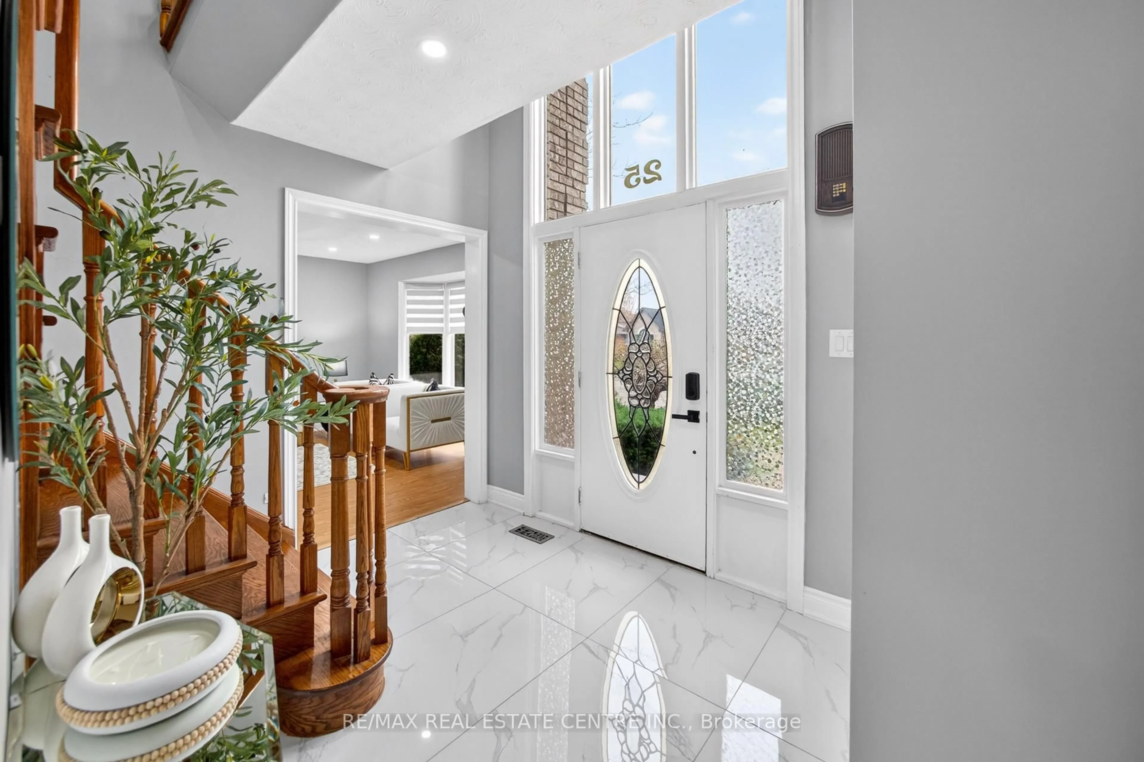 Unknown for 25 Highbury Dr, Hamilton Ontario L8J 2T3