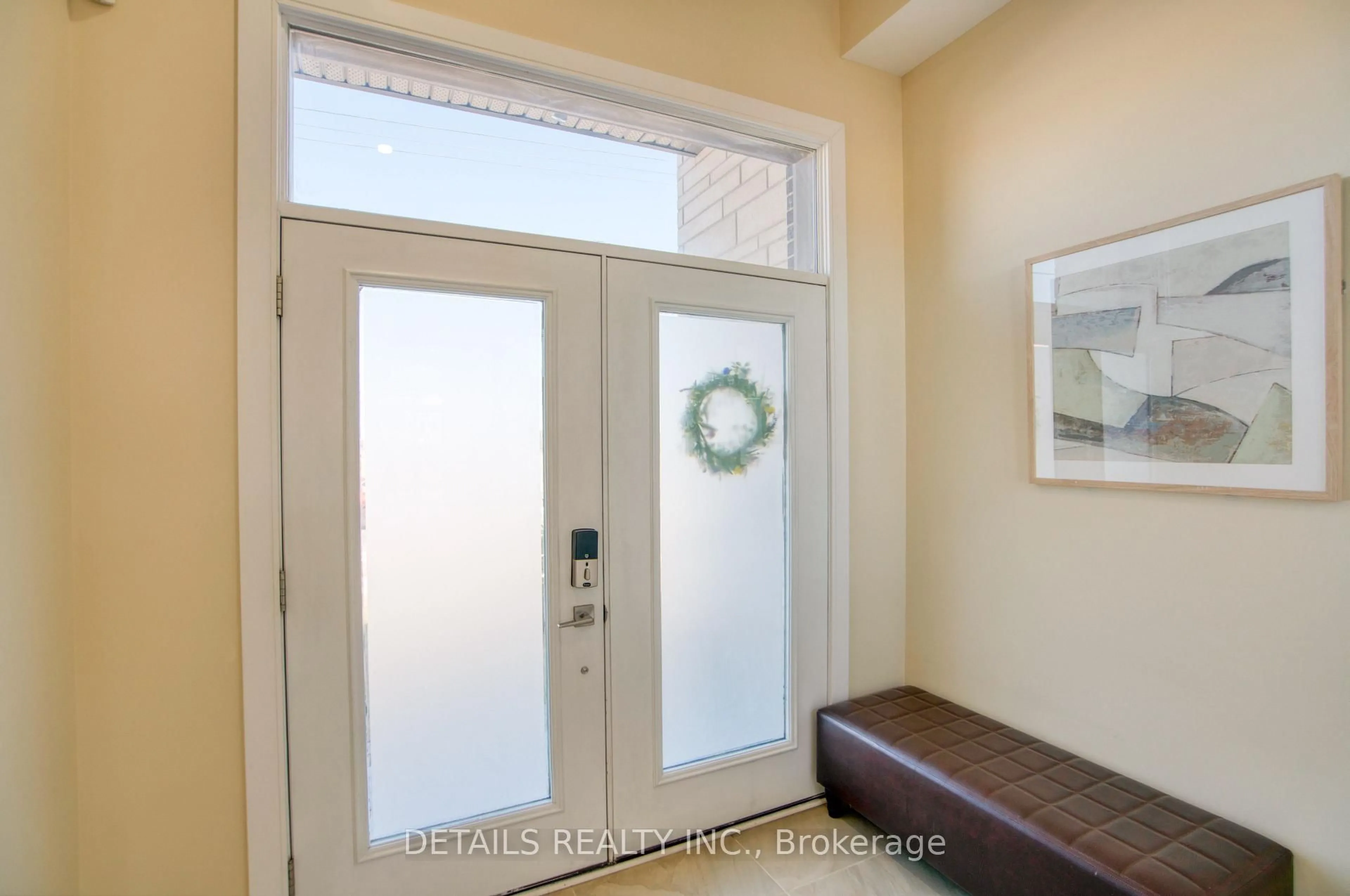 Unknown for 992 Baseline Rd, Ottawa Ontario K2C 0A5