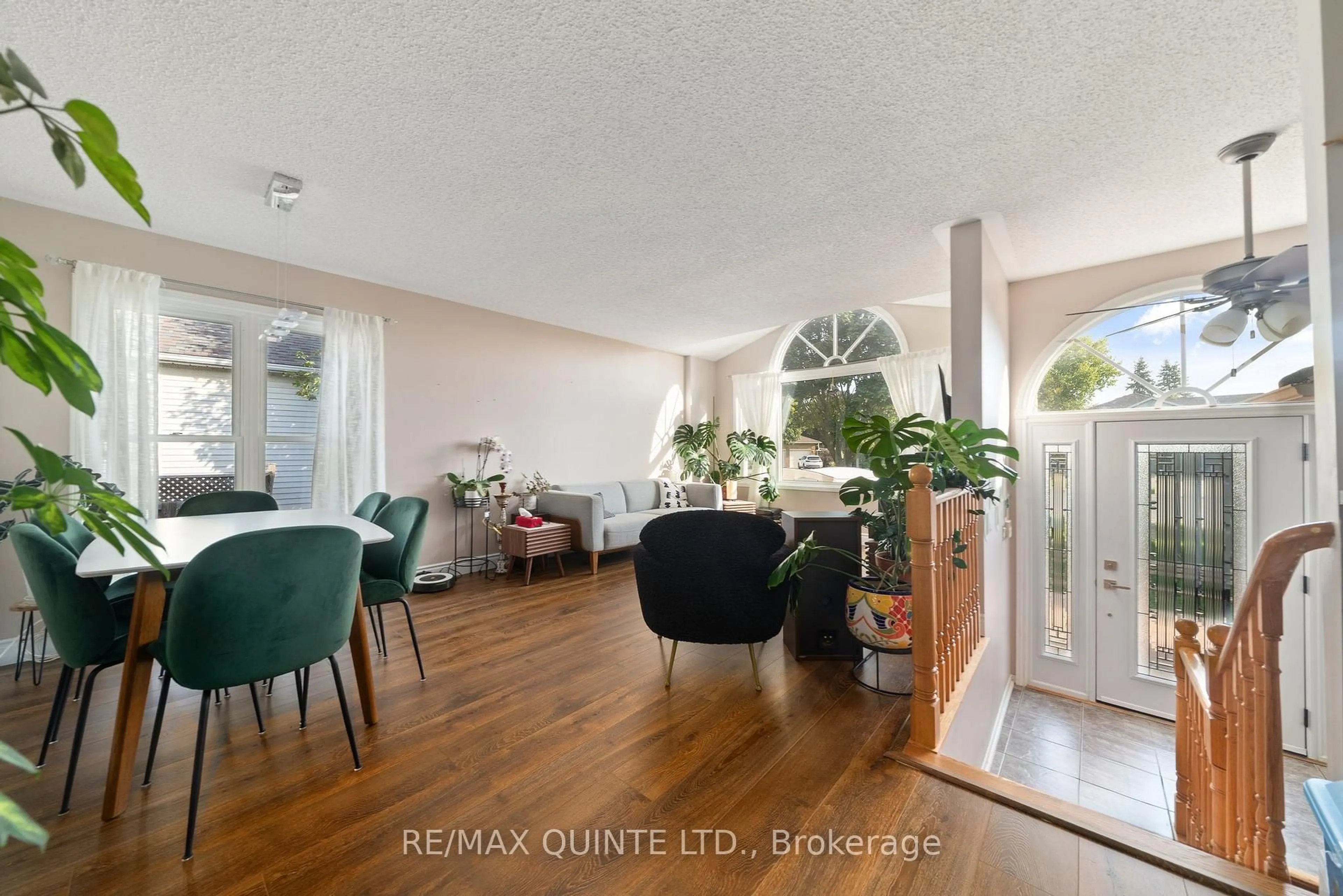 Unknown for 2 Marchmont Pl, Belleville Ontario K8P 5E4