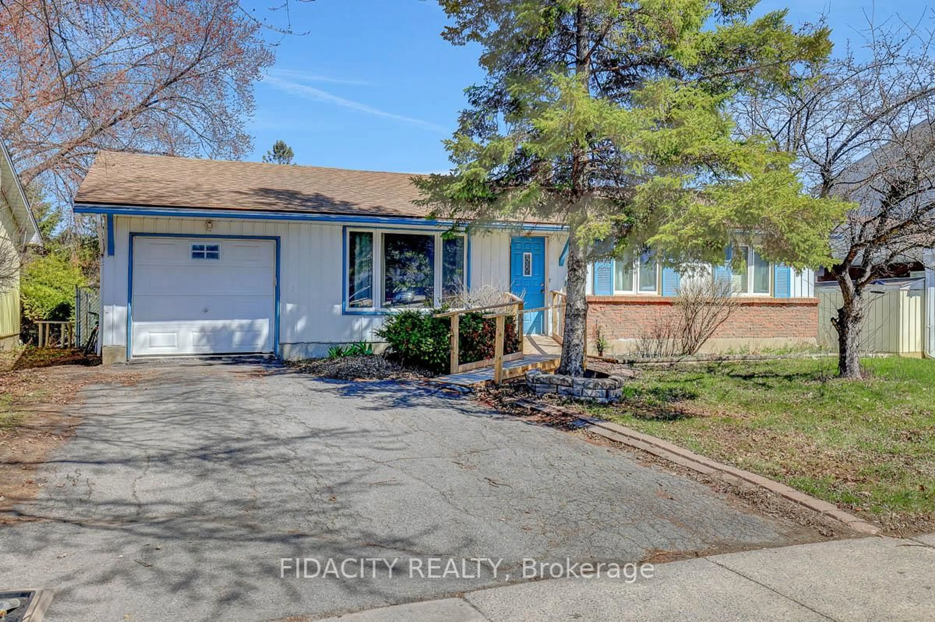 Unknown for 2336 Ogilvie Rd, Ottawa Ontario K1J 7N6