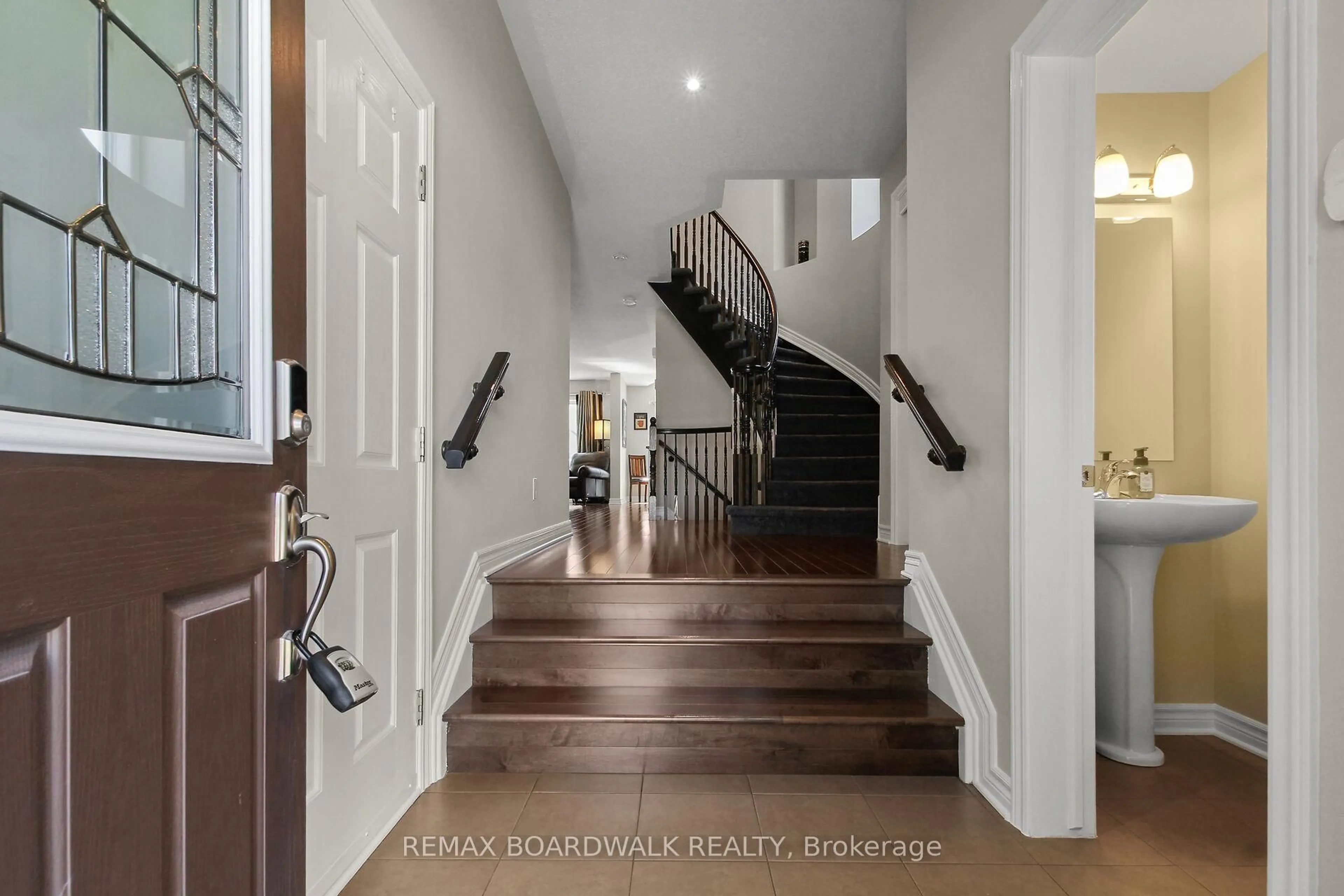 Unknown for 249 Garrity Cres, Ottawa Ontario K2J 3T6