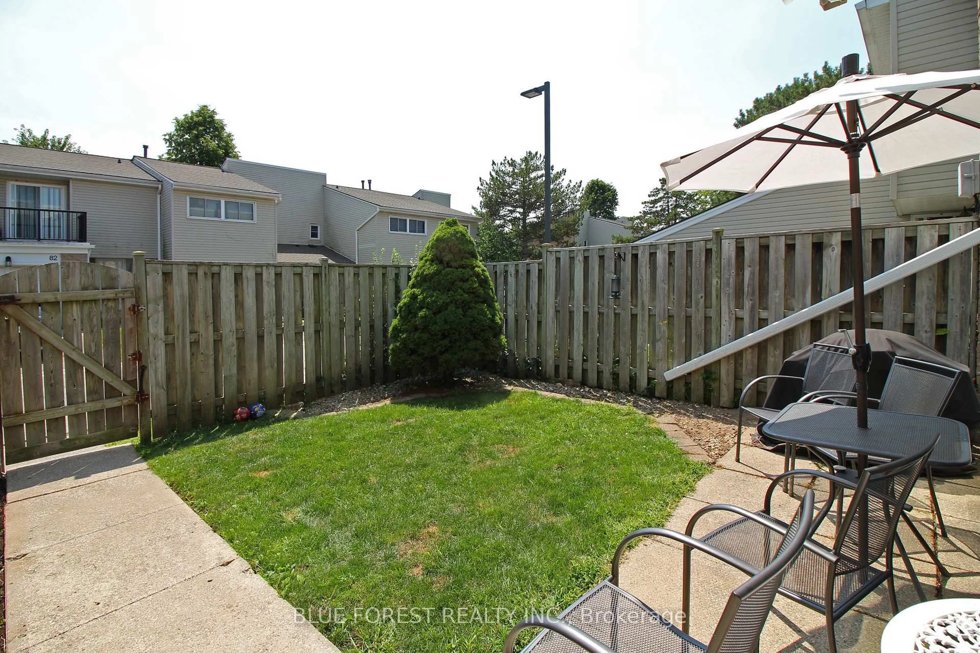 Patio, unknown for 590 Millbank Dr #8, London South Ontario N6E 2H2