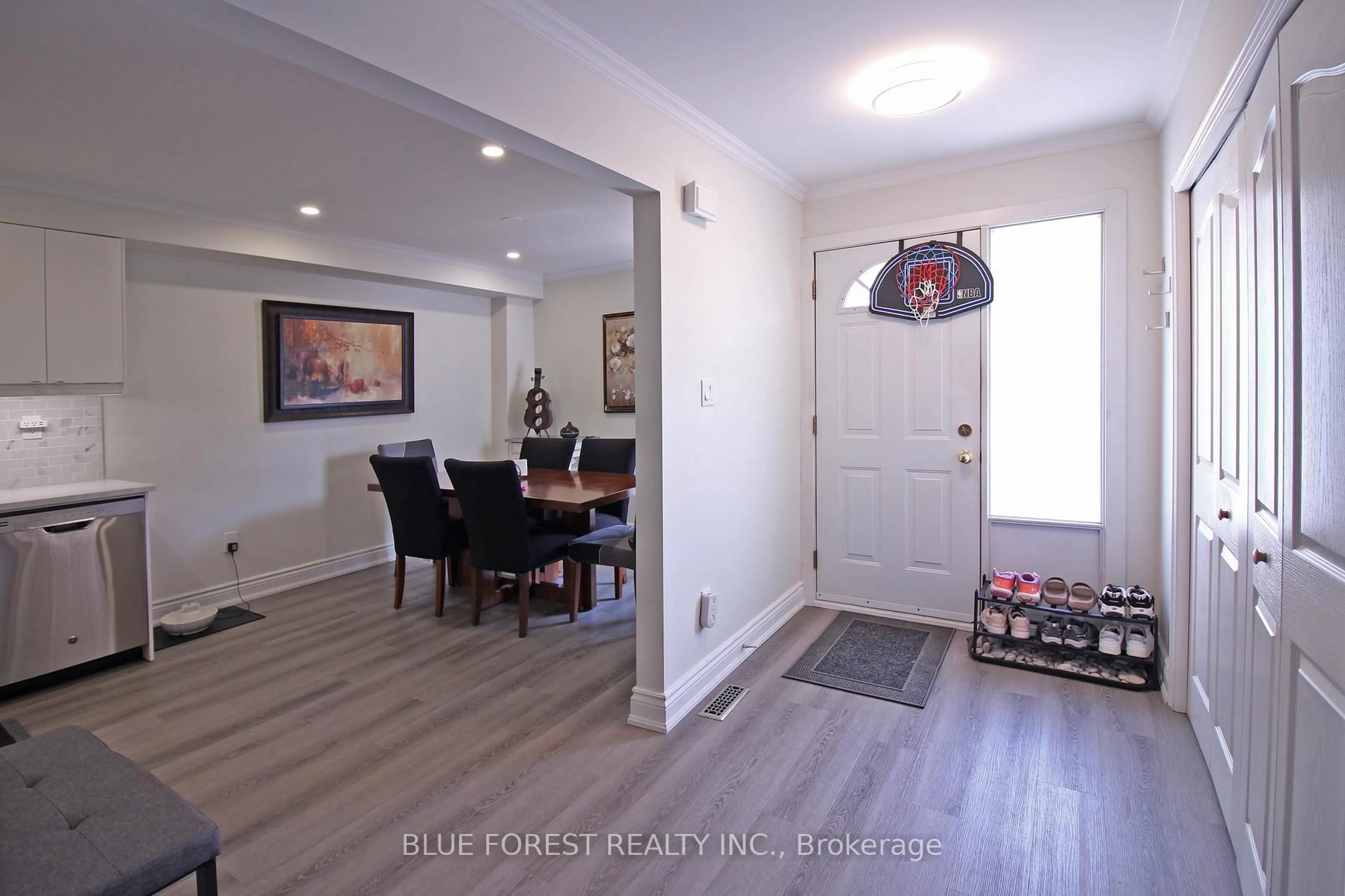 Unknown for 590 Millbank Dr #8, London South Ontario N6E 2H2