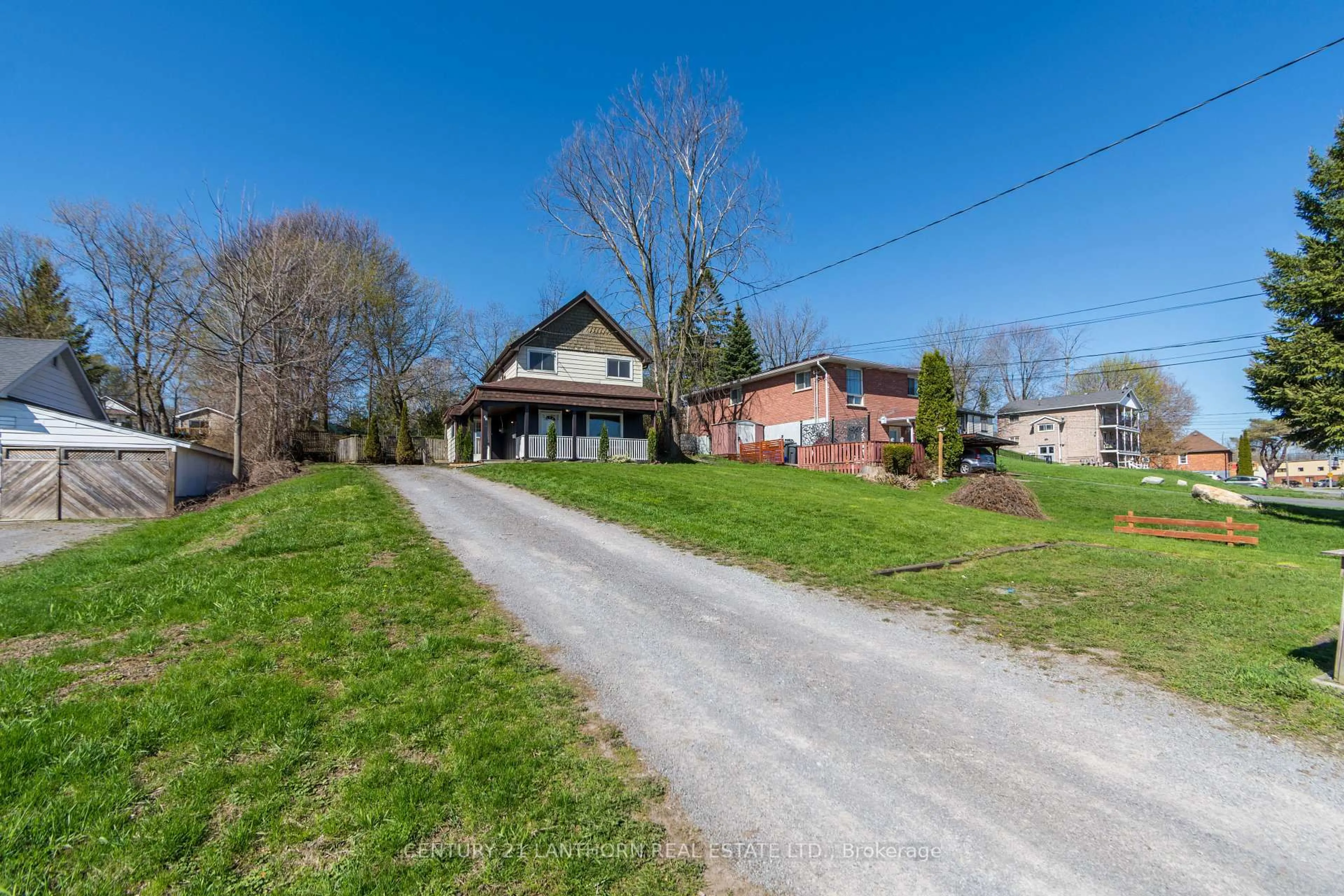 A pic from outside/outdoor area/front of a property/back of a property/a pic from drone, street for 48 Wallbridge Cres, Belleville Ontario K8P 1Z4