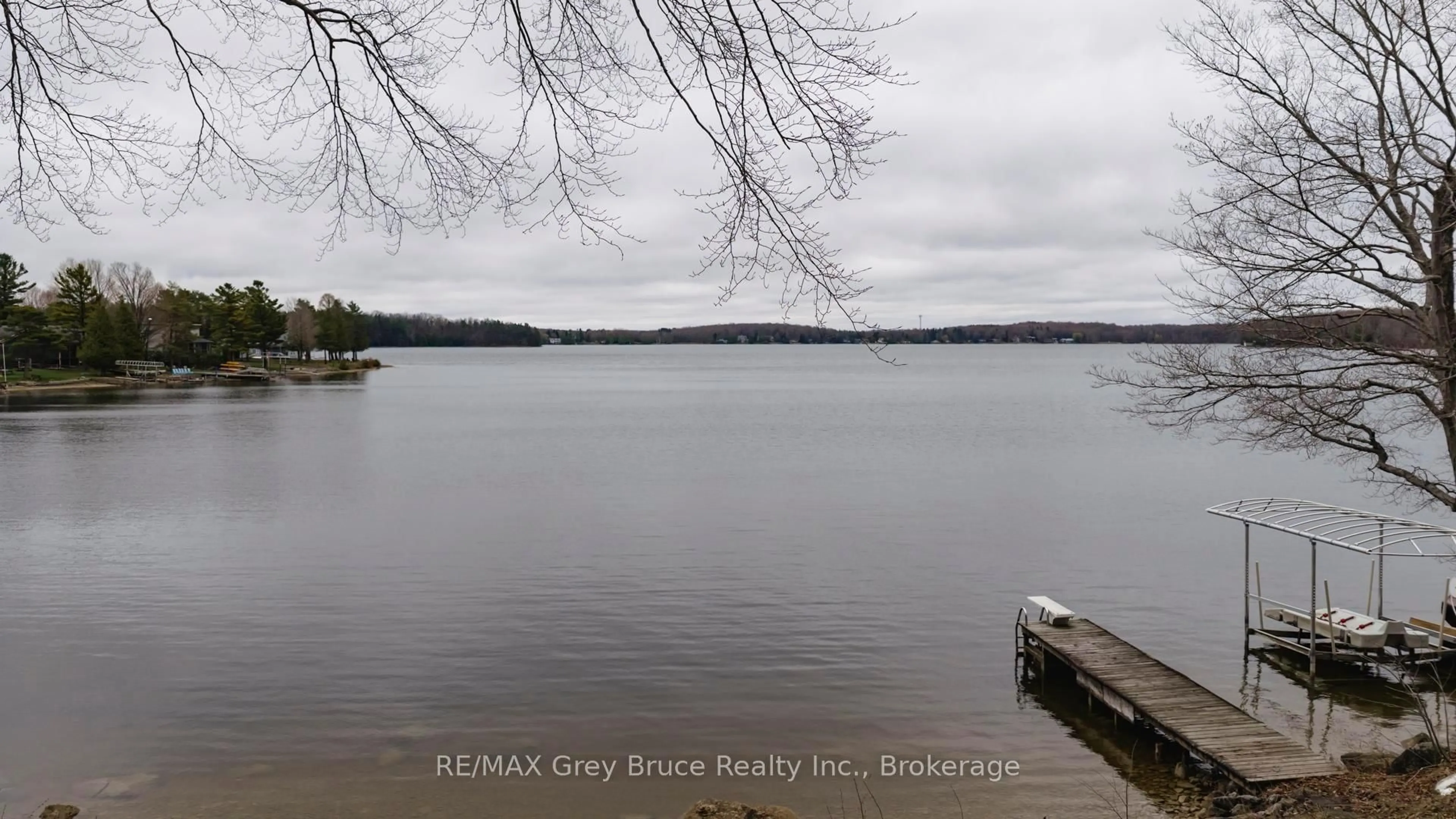 Blurry image for 124 Stanley Dr, Grey Highlands Ontario N0C 1E0